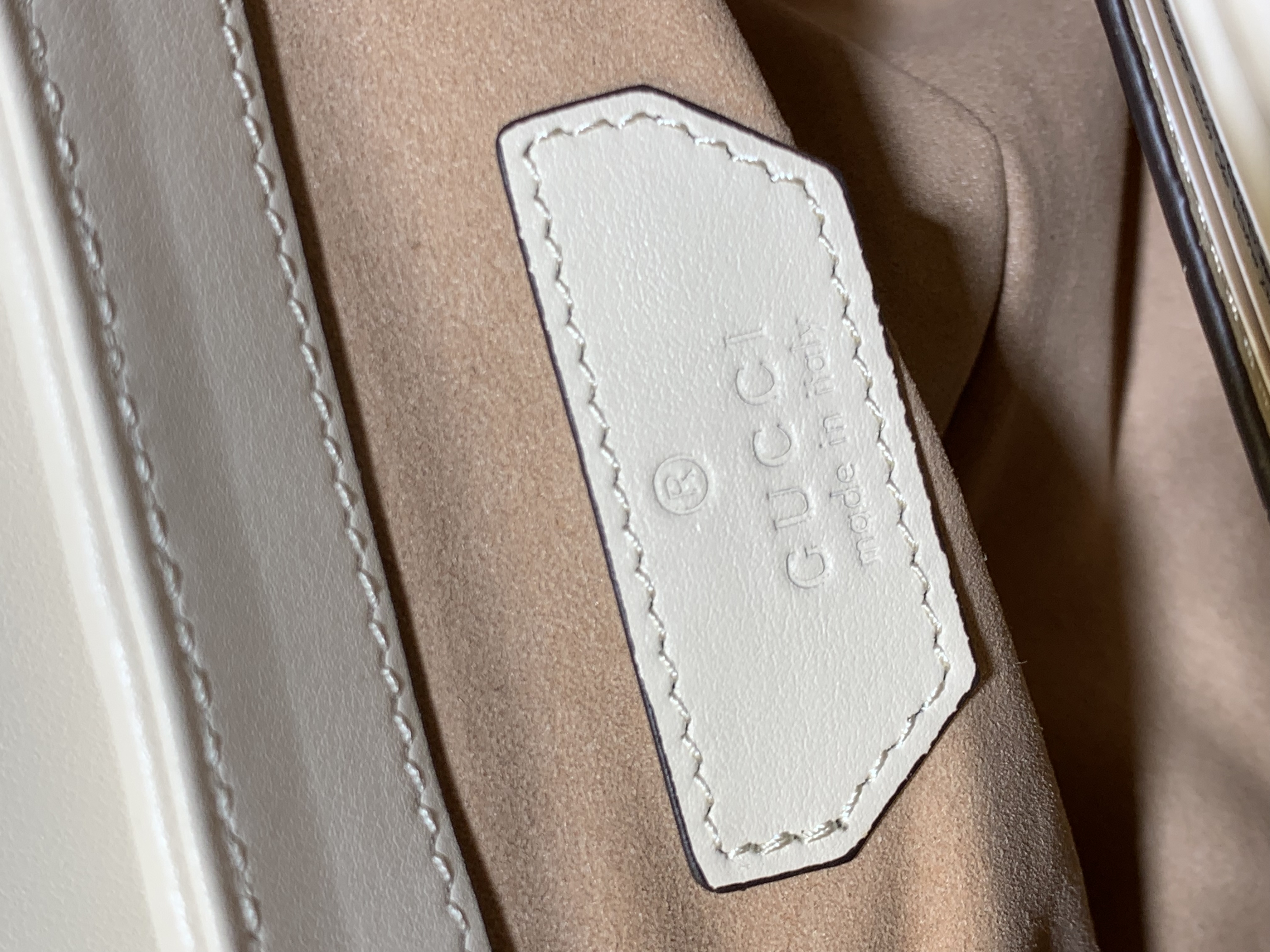 Gucci GG Marmont White Mini Bag: Premium 2024 Style Pick