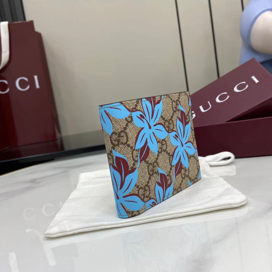 Gucci GG printed coin wallet in beige and dark brown Supreme