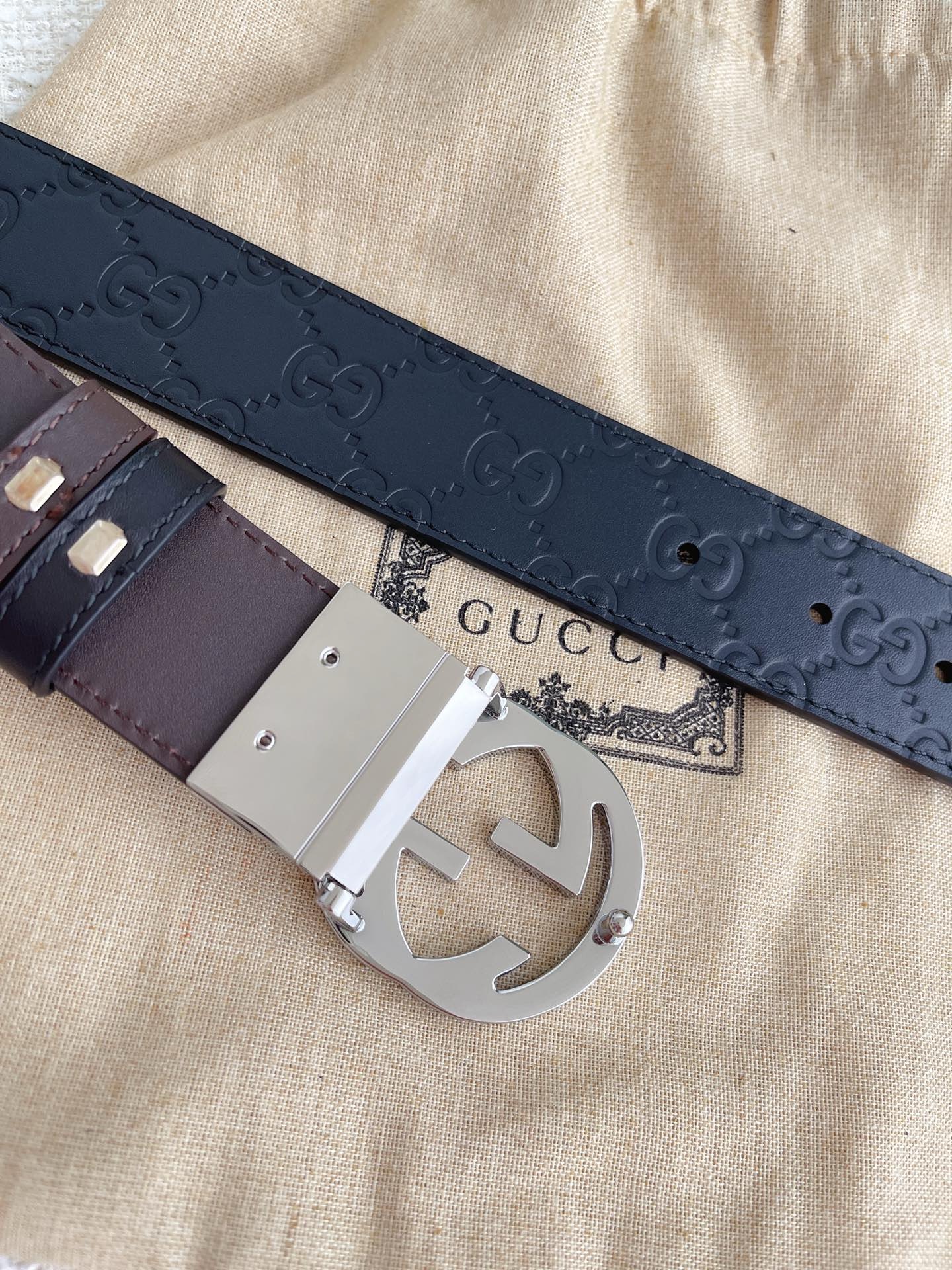 GUCCI GG Supreme Interlocking G Leather Black Mens Belt 411924 Used