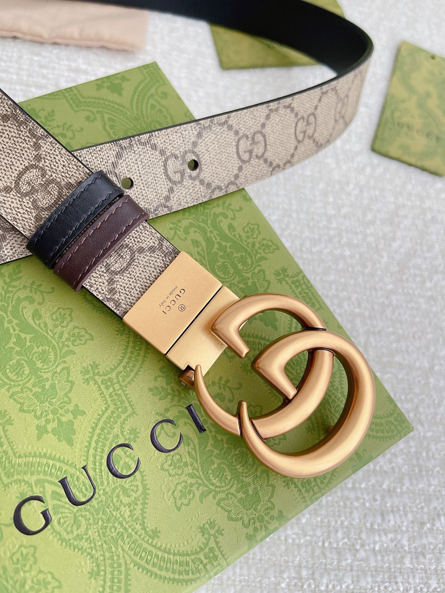Gucci GG Supreme Reversible Belt