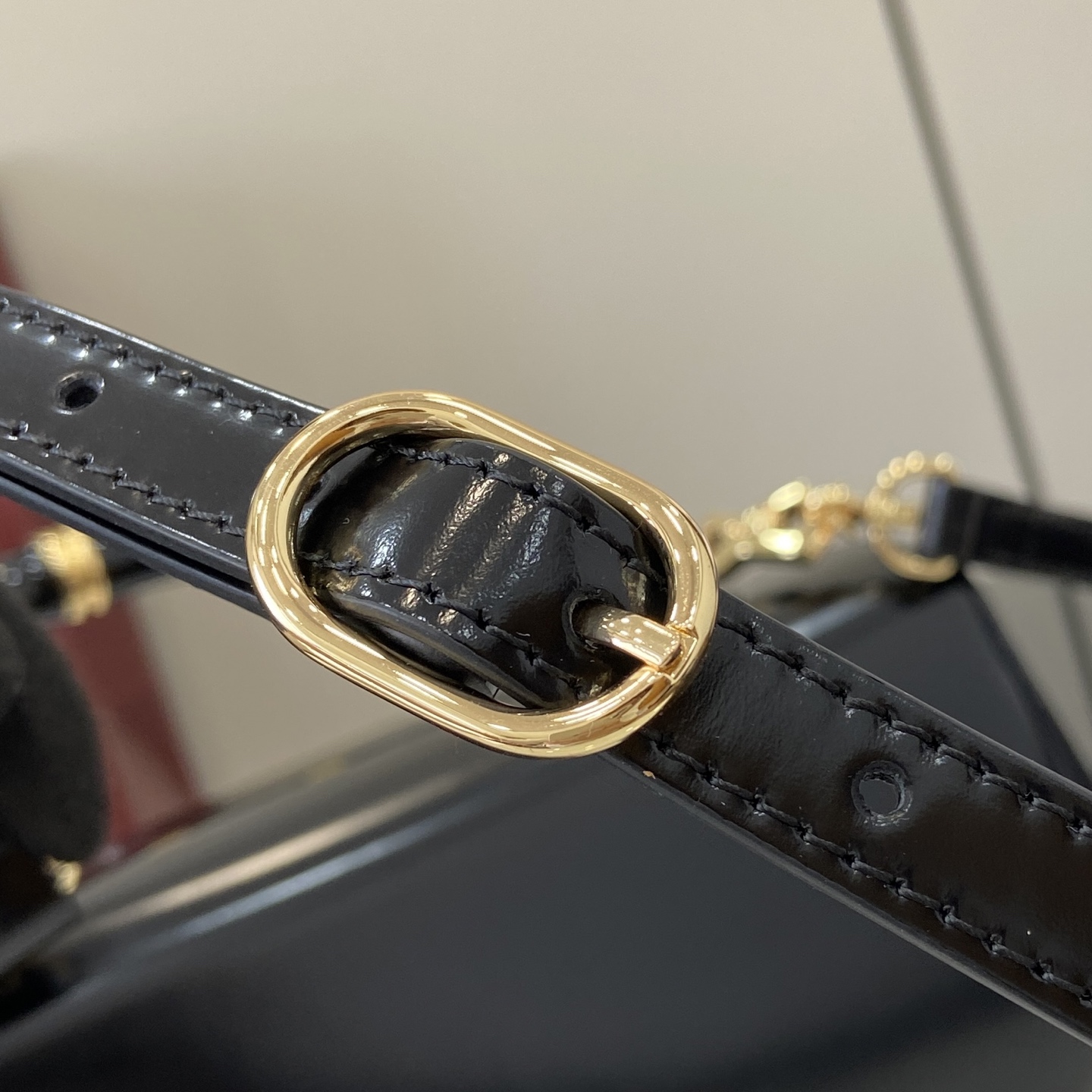 Gucci Gucci Bamboo 1947 mini bag in black patent leather | GUCCi