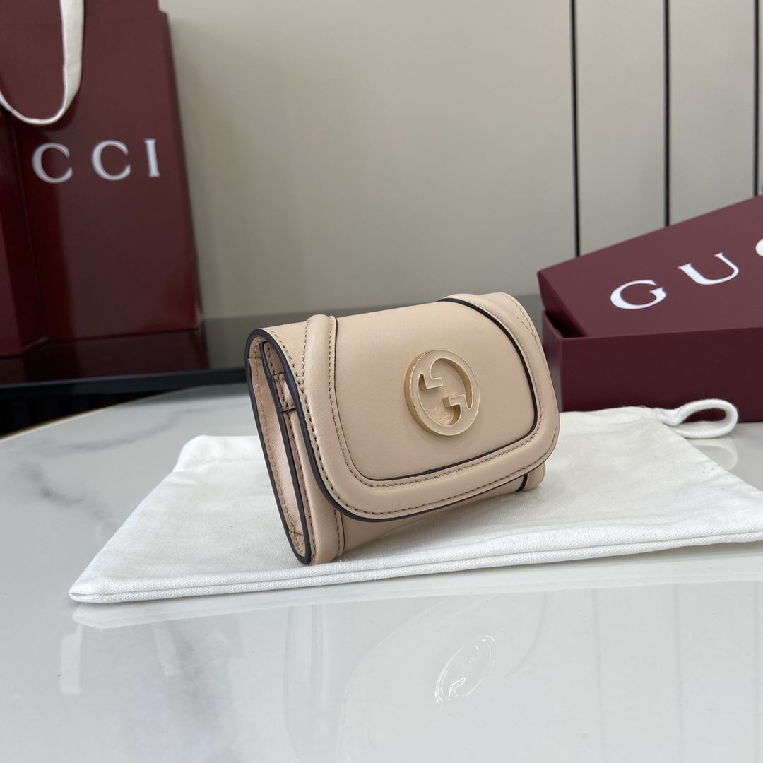 Gucci Gucci Blondie small shoulder bag in Pink Leather | GUCCI