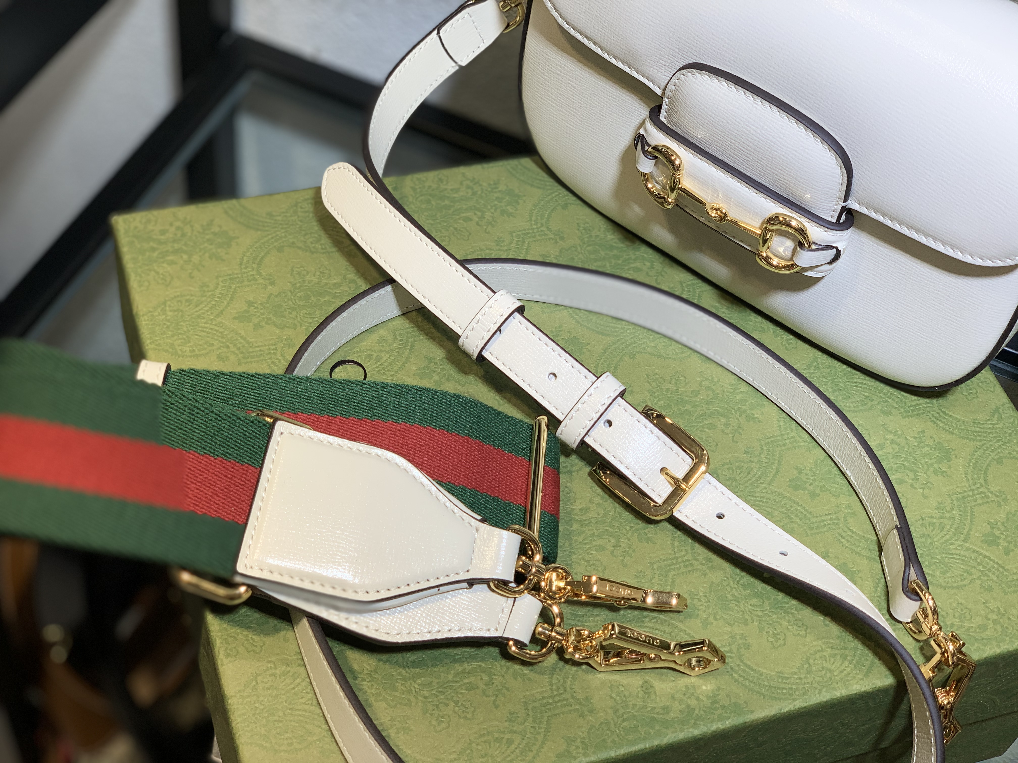 Gucci Horsebit White Bag: Stunning 2024 Luxury Shoulder Style