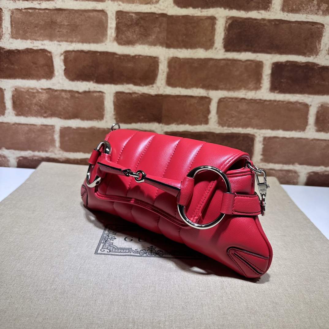 Gucci Horsebit Chain Shoulder Bag - Red