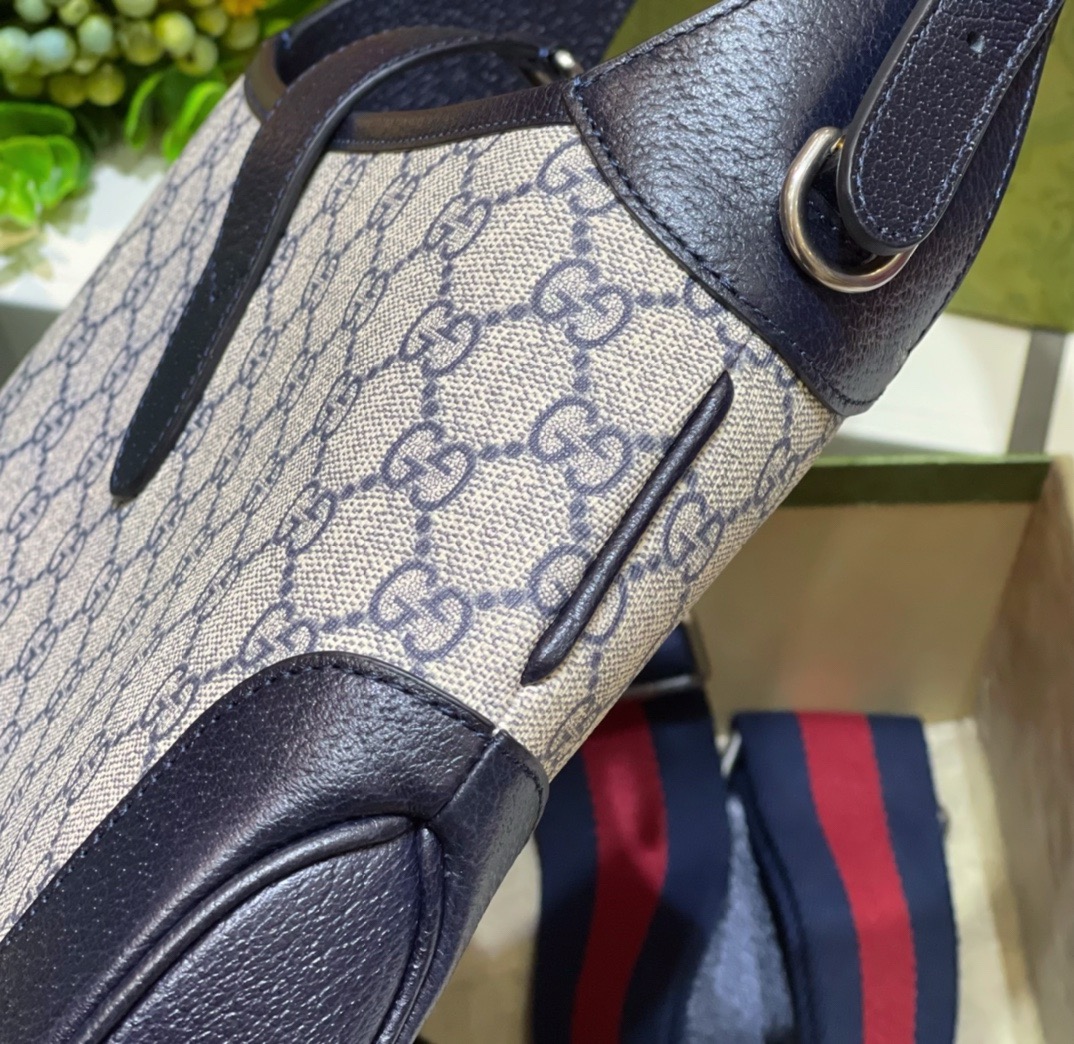 Gucci Jackie GG Supreme Bag - Stunning 2024 Edition