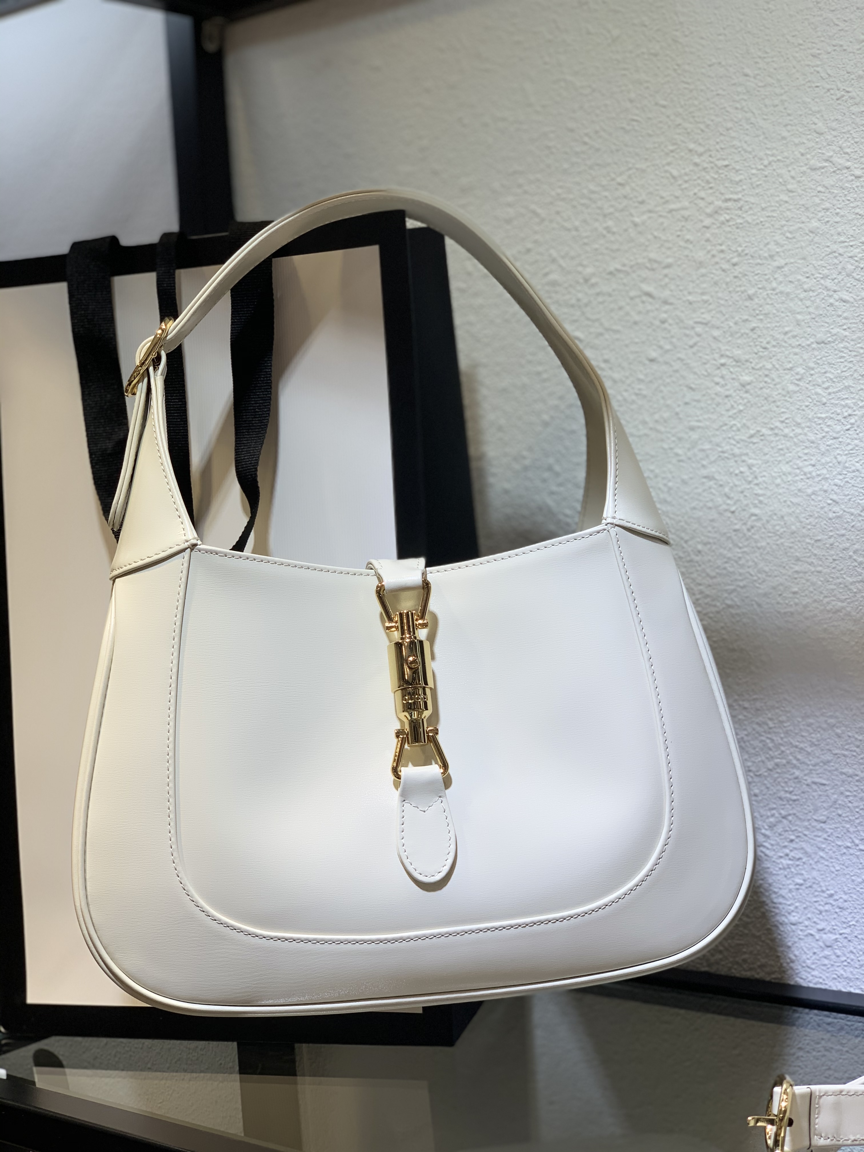 Gucci Jackie 1961 Mini White Bag – Stunning 2024 Design