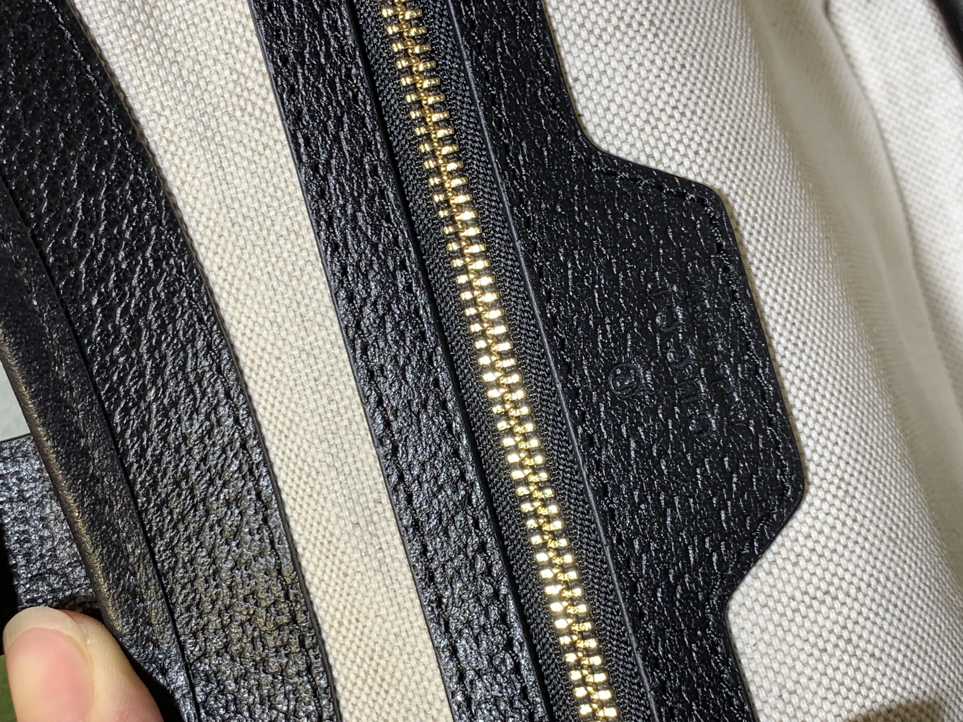 Gucci Jackie 1961 Black GG Bag - Premium Iconic Style for 2024