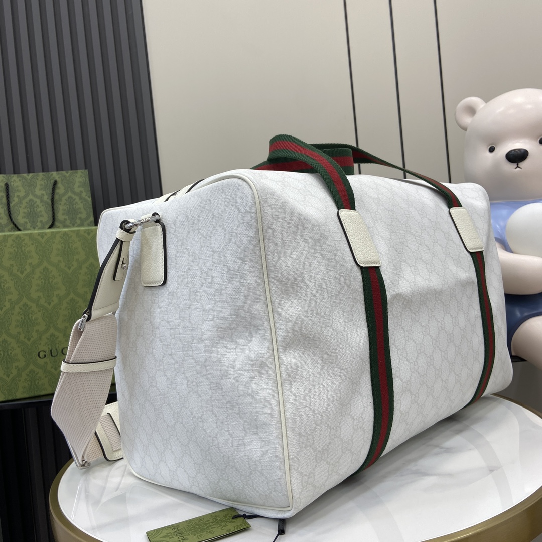 Gucci Medium duffle bag with Web in white GG Supreme | GUCCI