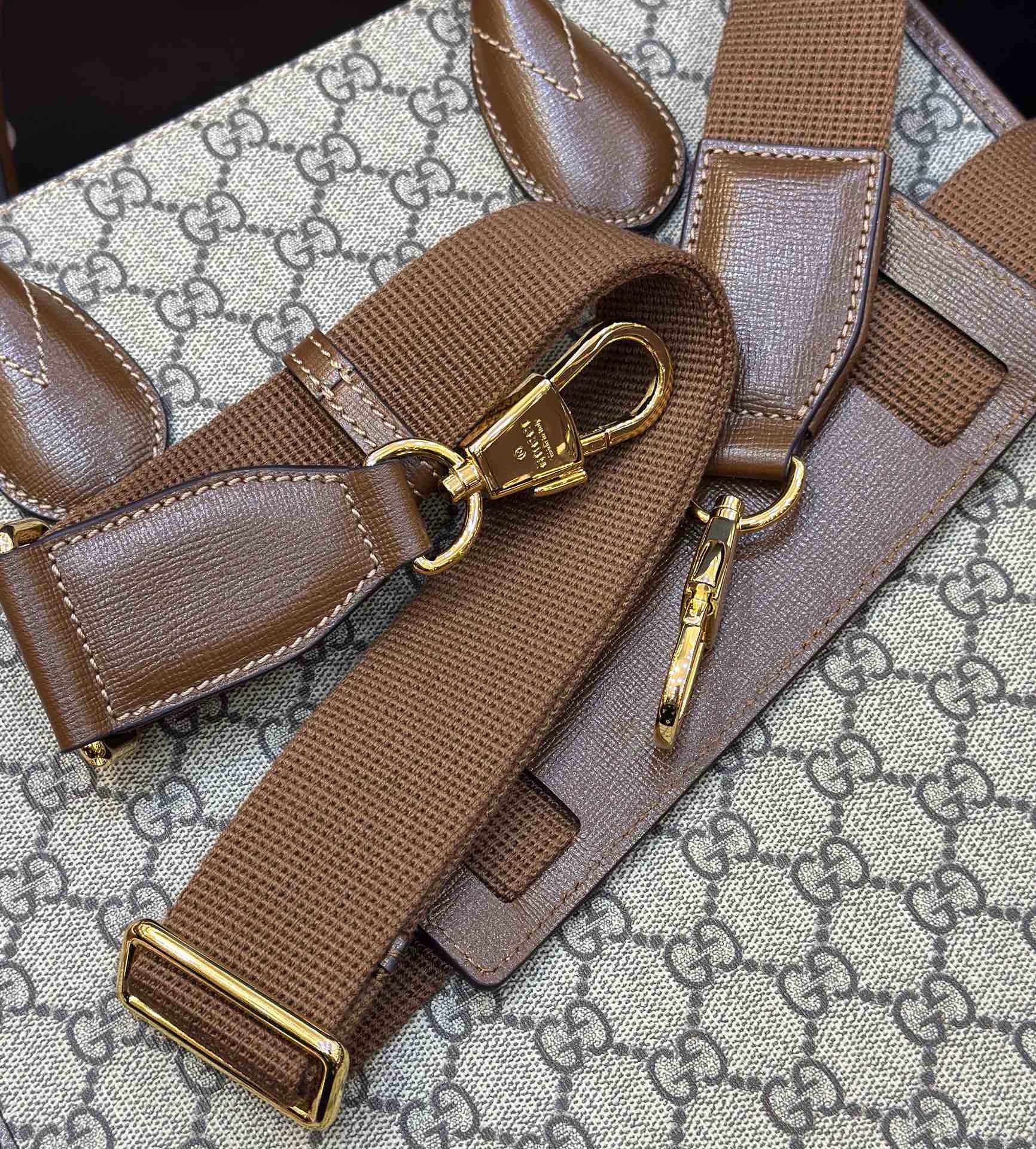 Gucci GG Supreme Tote Bag: Ultimate 2024 Luxury Carryall