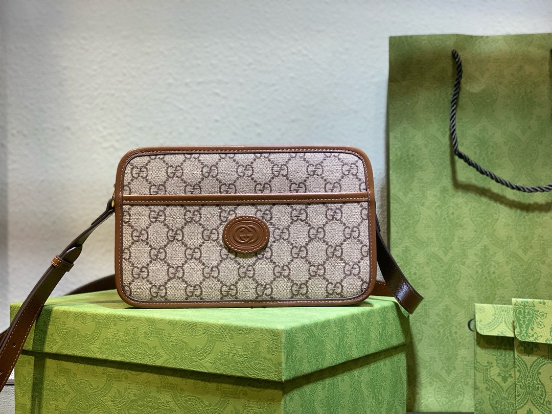 Gucci GG Supreme Mini Crossbody – Stunning 2024 Luxury Bag