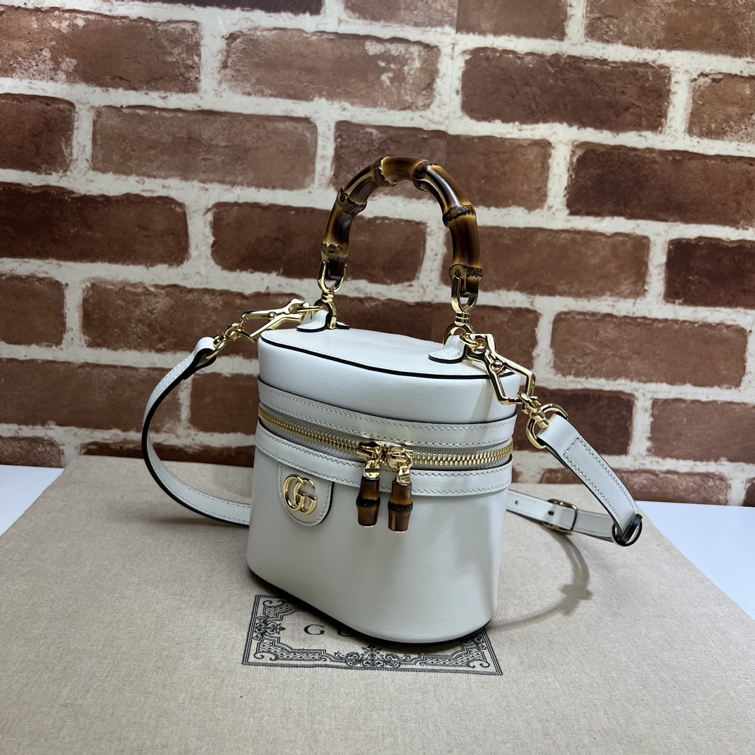 GUCCI Mini bamboo shoulder bag white