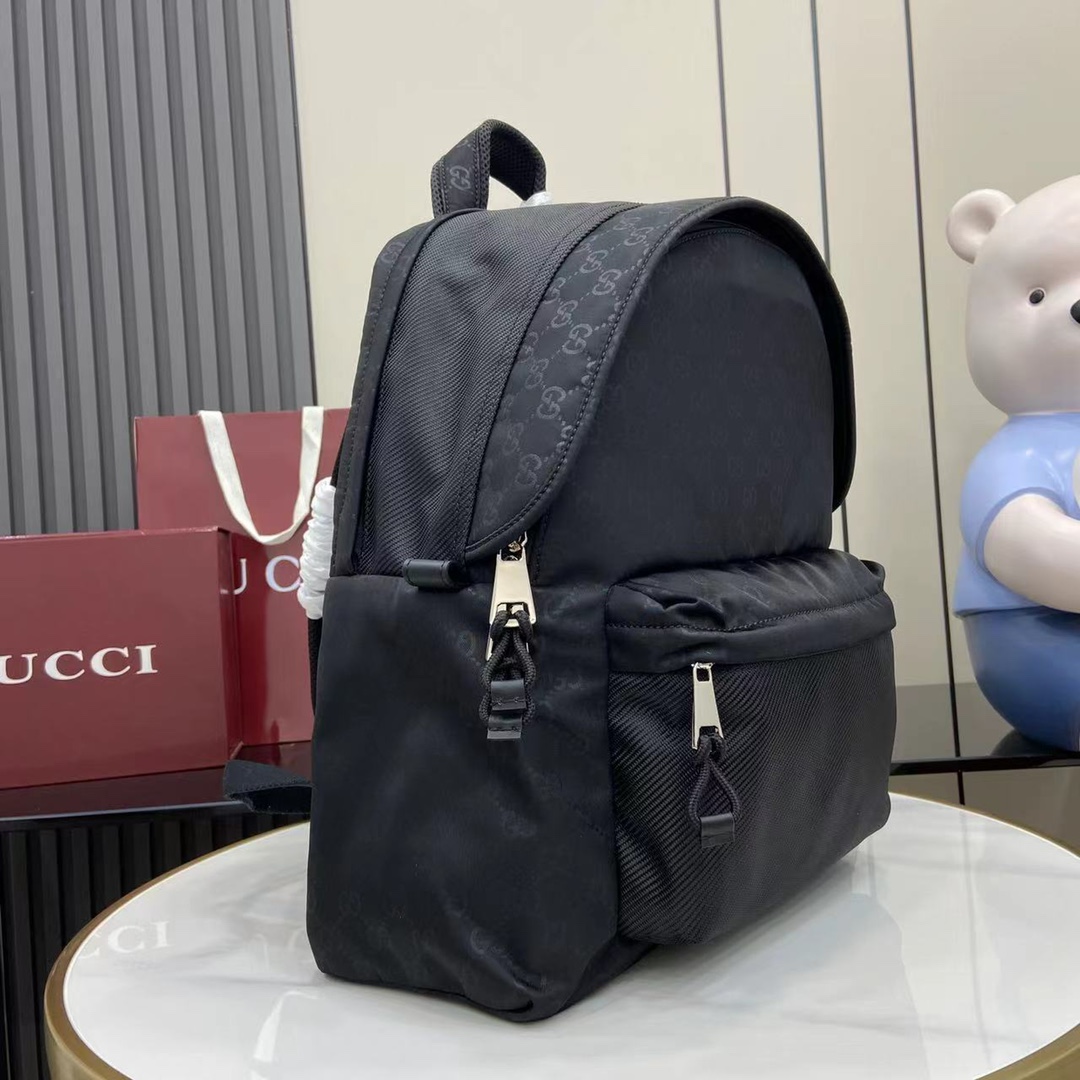 Gucci Nexus medium backpack in Black Nylon | GUCCI