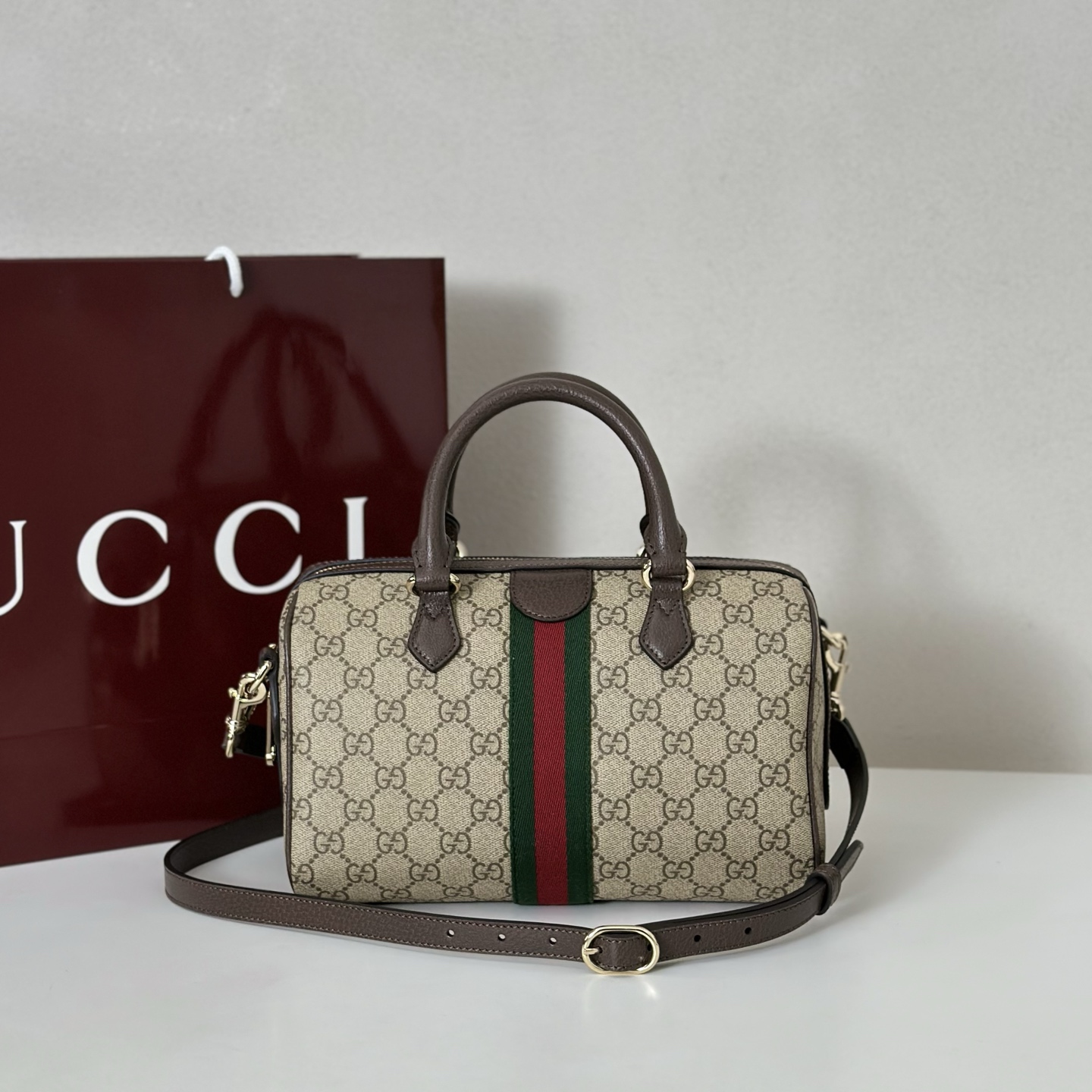 Gucci Ophidia small slingbag in Beige GG Canvas | GUCCI