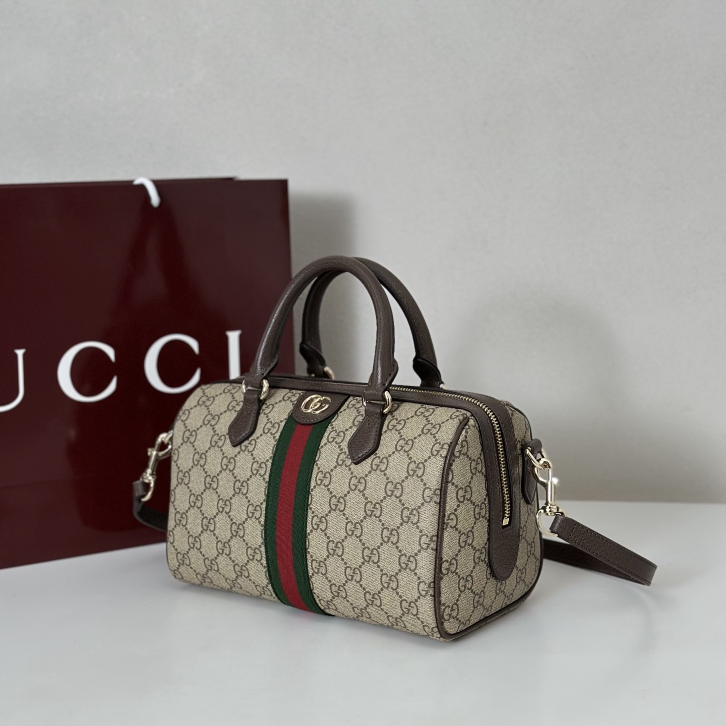 Gucci Ophidia small slingbag in Beige GG Canvas | GUCCI