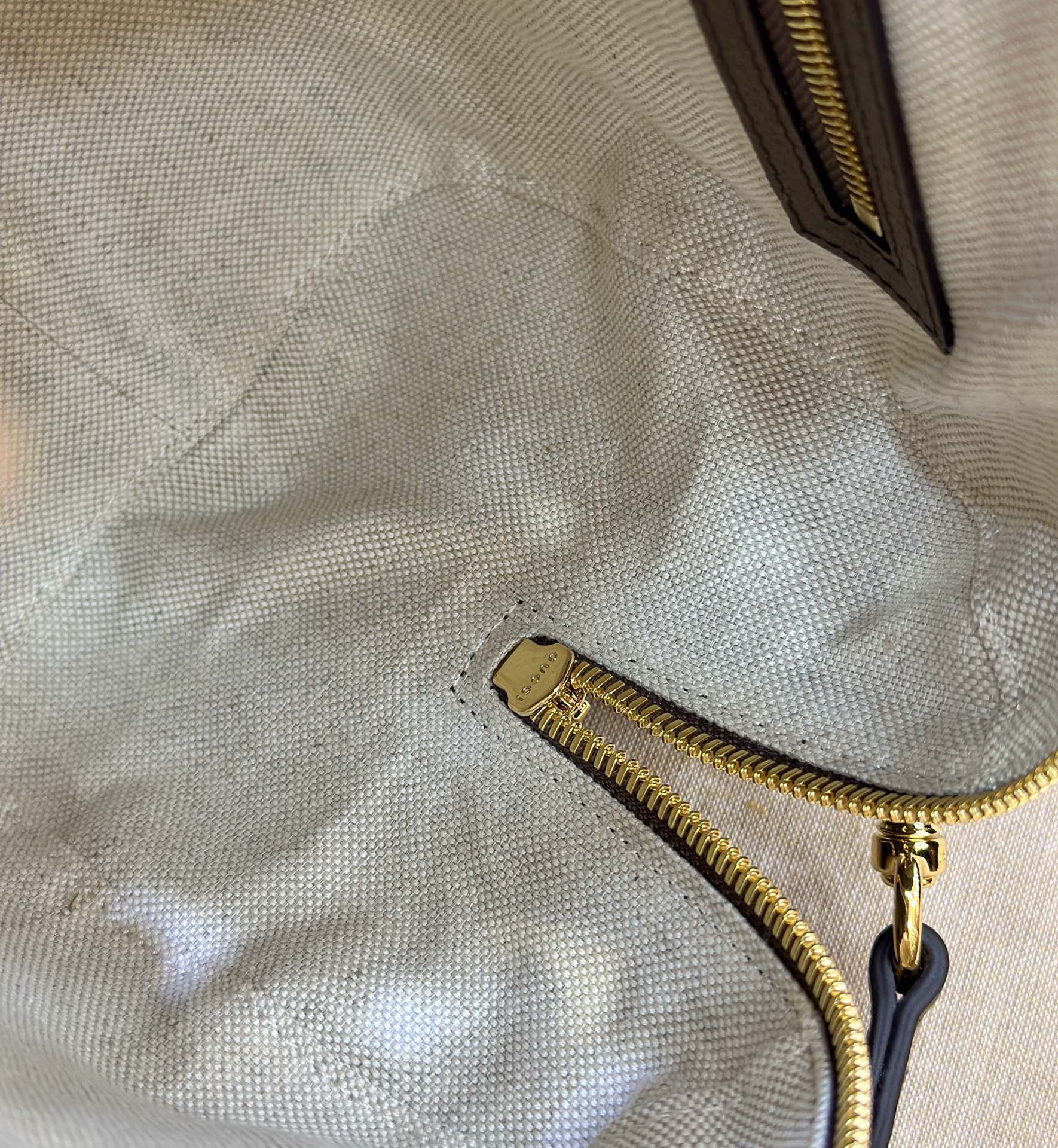 Gucci Ophidia GG Supreme Top Handle: Stunning 2024 Bag