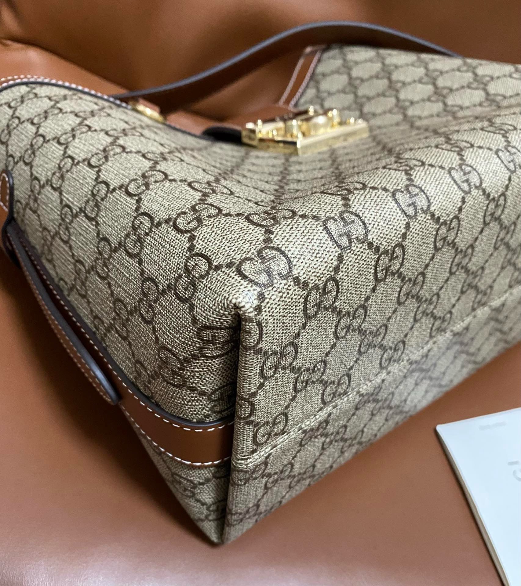 Gucci Padlock GG medium shoulder bag for Women