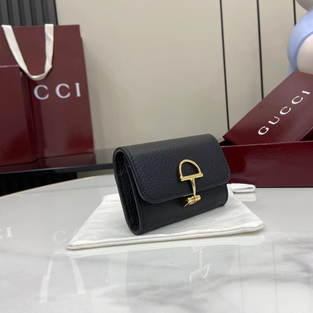 Gucci Softbit card case in black leather | GUCCI