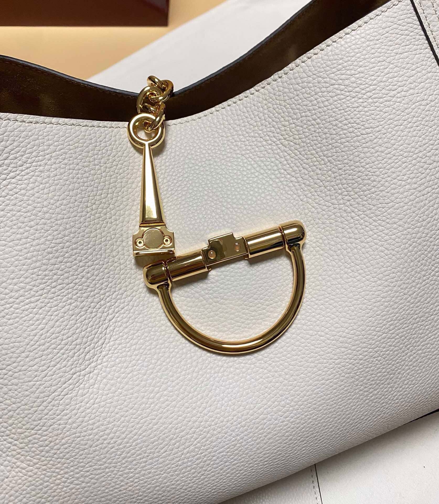 Gucci Softbit maxi shoulder bag in white leather