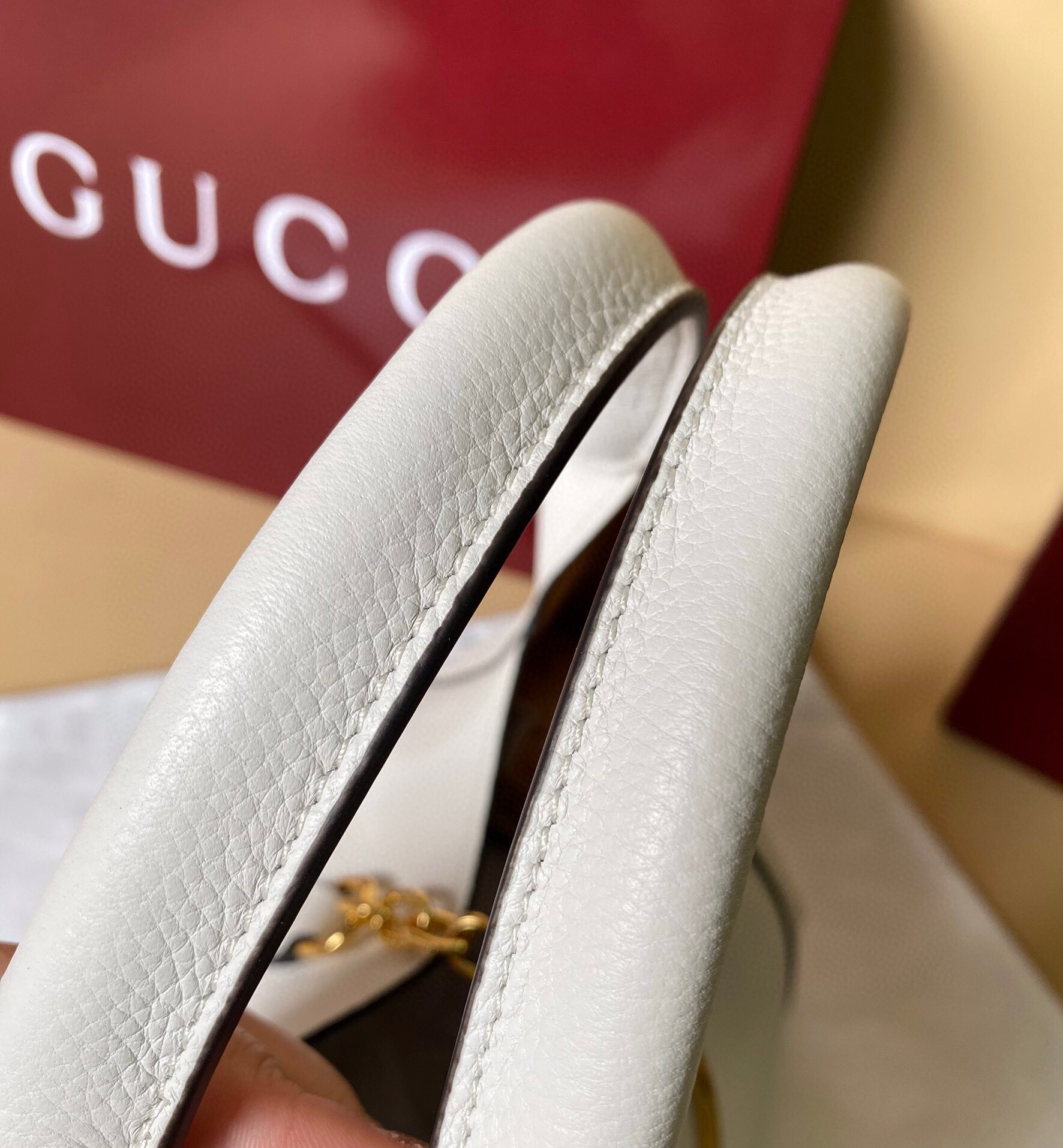 Gucci White Horsebit Tote: Stunning 2024 Luxury Everyday Bag