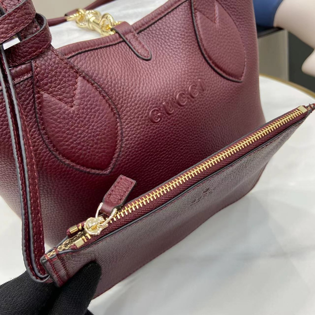 Gucci Totissima large reversible tote in Rosso Ancora red leathe