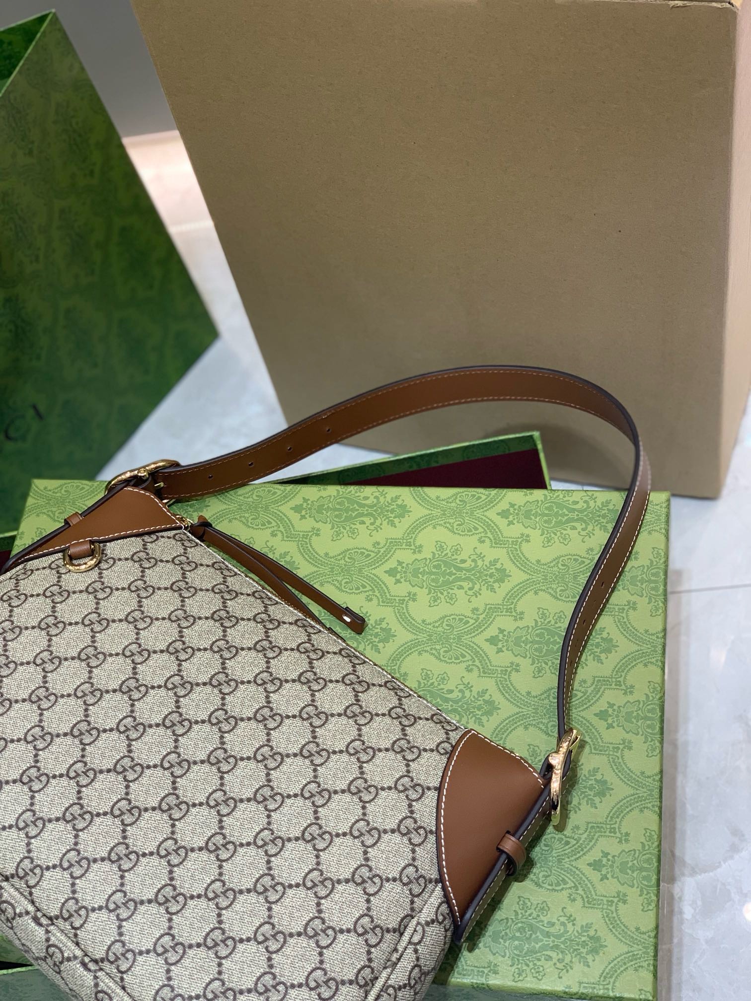 Gucci GG Canvas Hobo Bag: Ultimate 2024 Luxury Shoulder Style