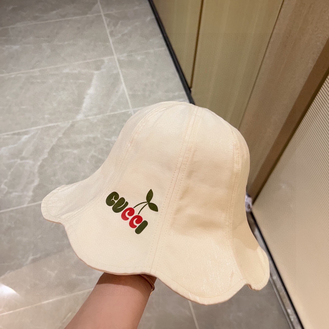 Gucci Leather Cherry Bucket Hat - Gucci Off-White Leather Cherry
