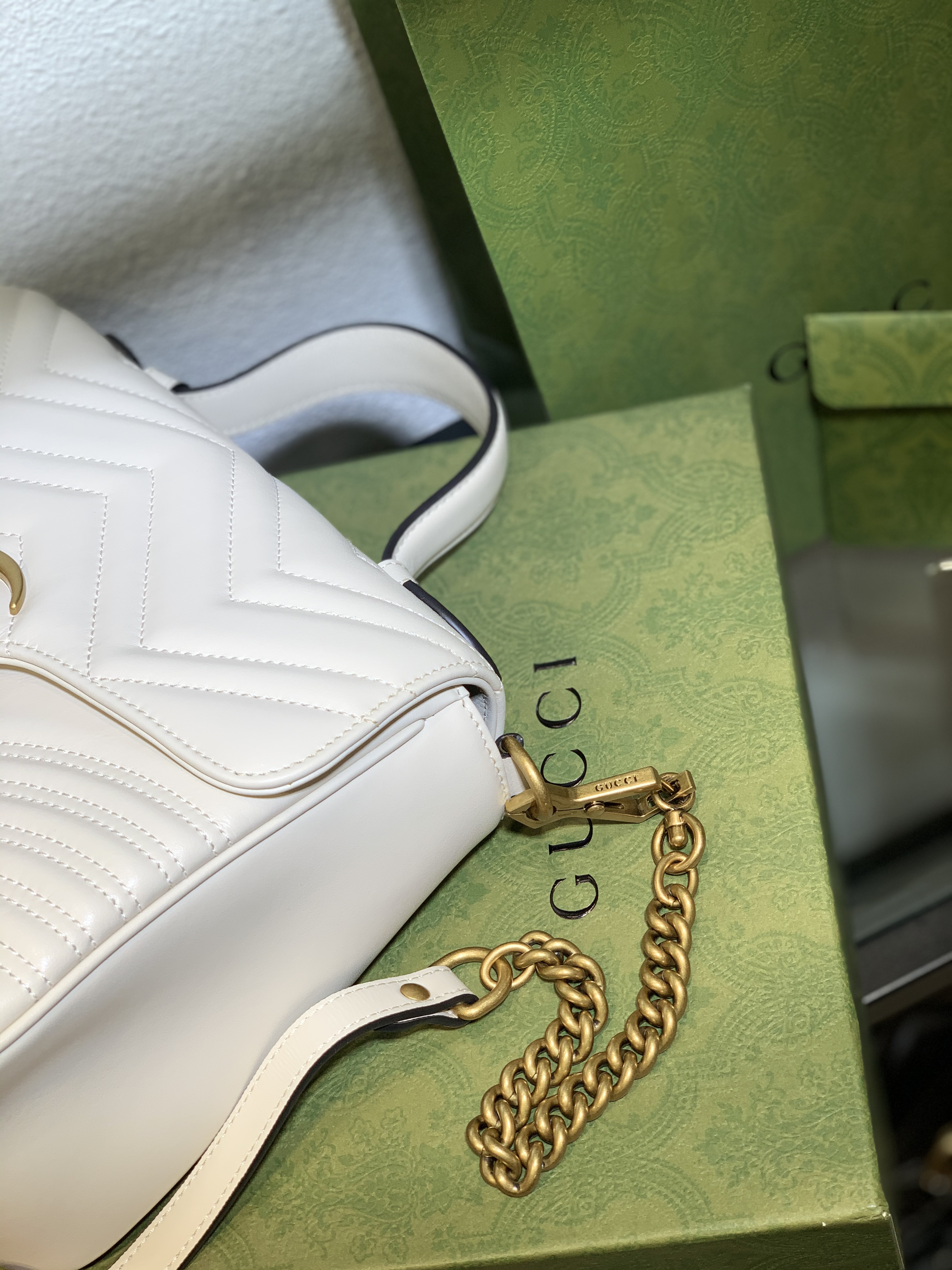 GUCCI White Shoulder Bag - Mercari