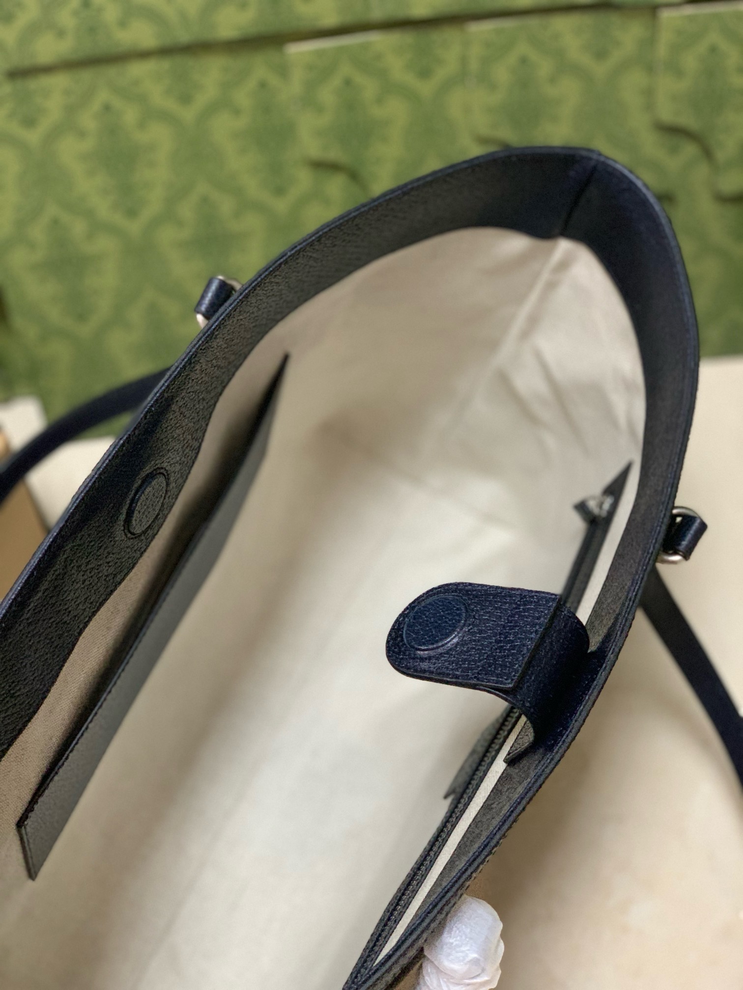 GUCCI Women's and Men's Tote Bag Ophidia GG Supreme