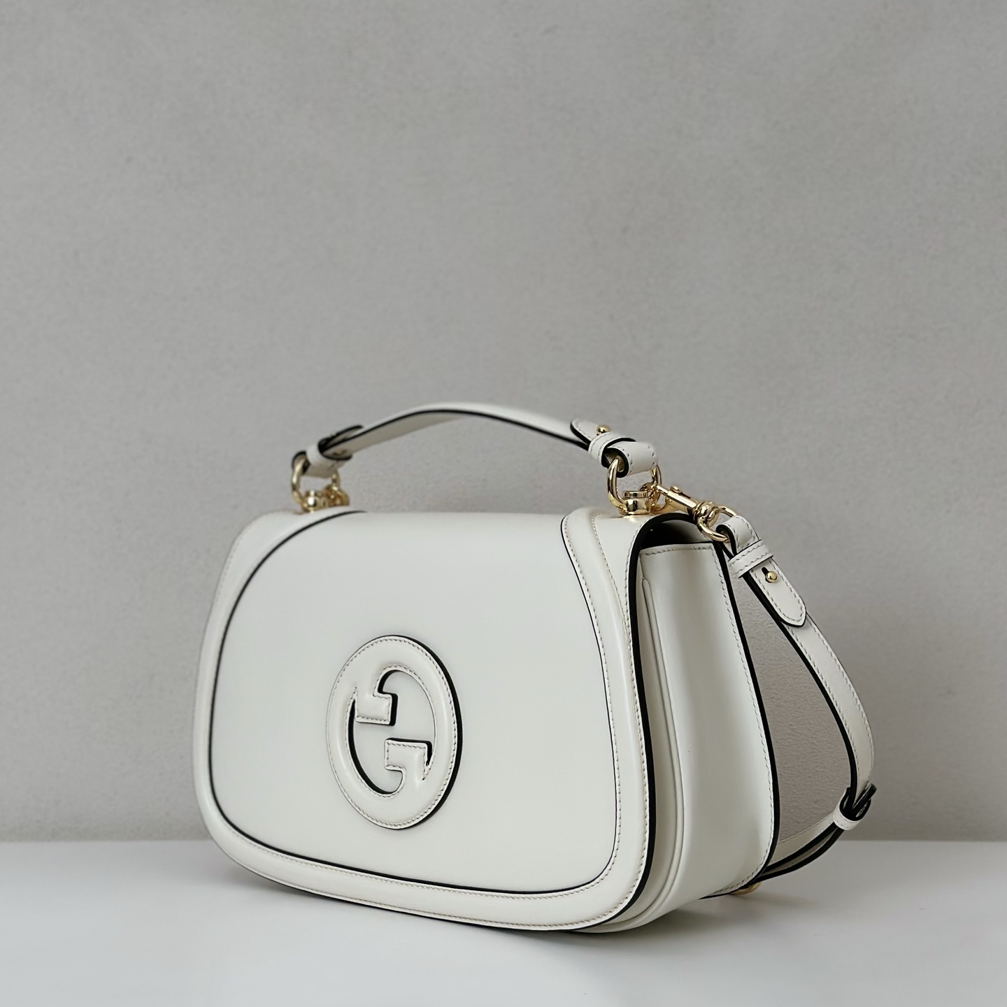 Gucci Women's' Blondie Shoulder Bag in White
