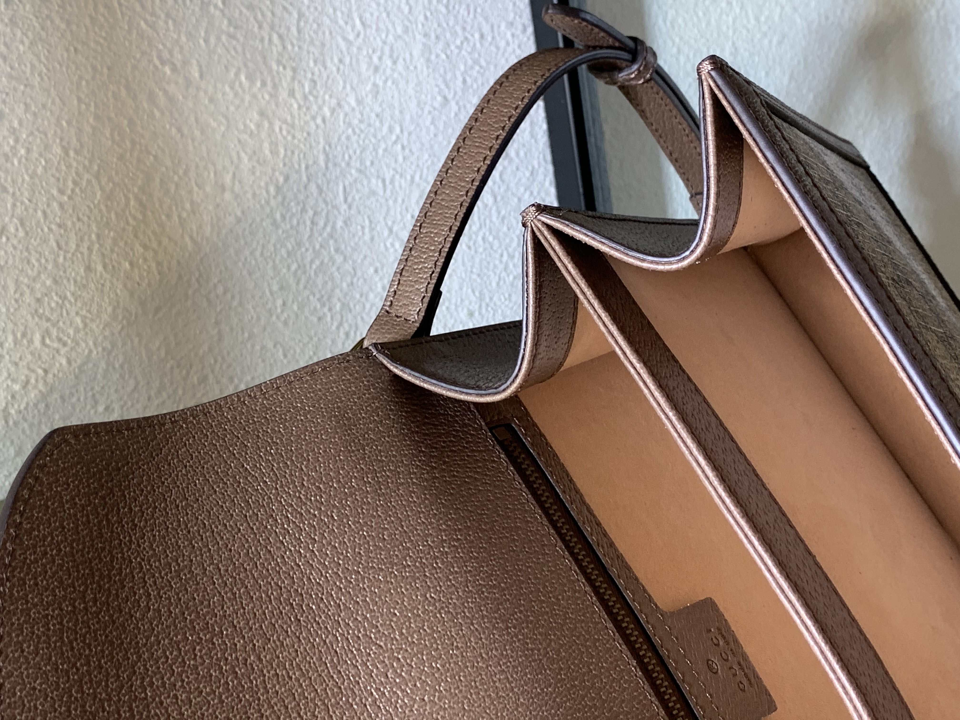 GucciSmall Ophidia GG Supreme Top Handle Bag