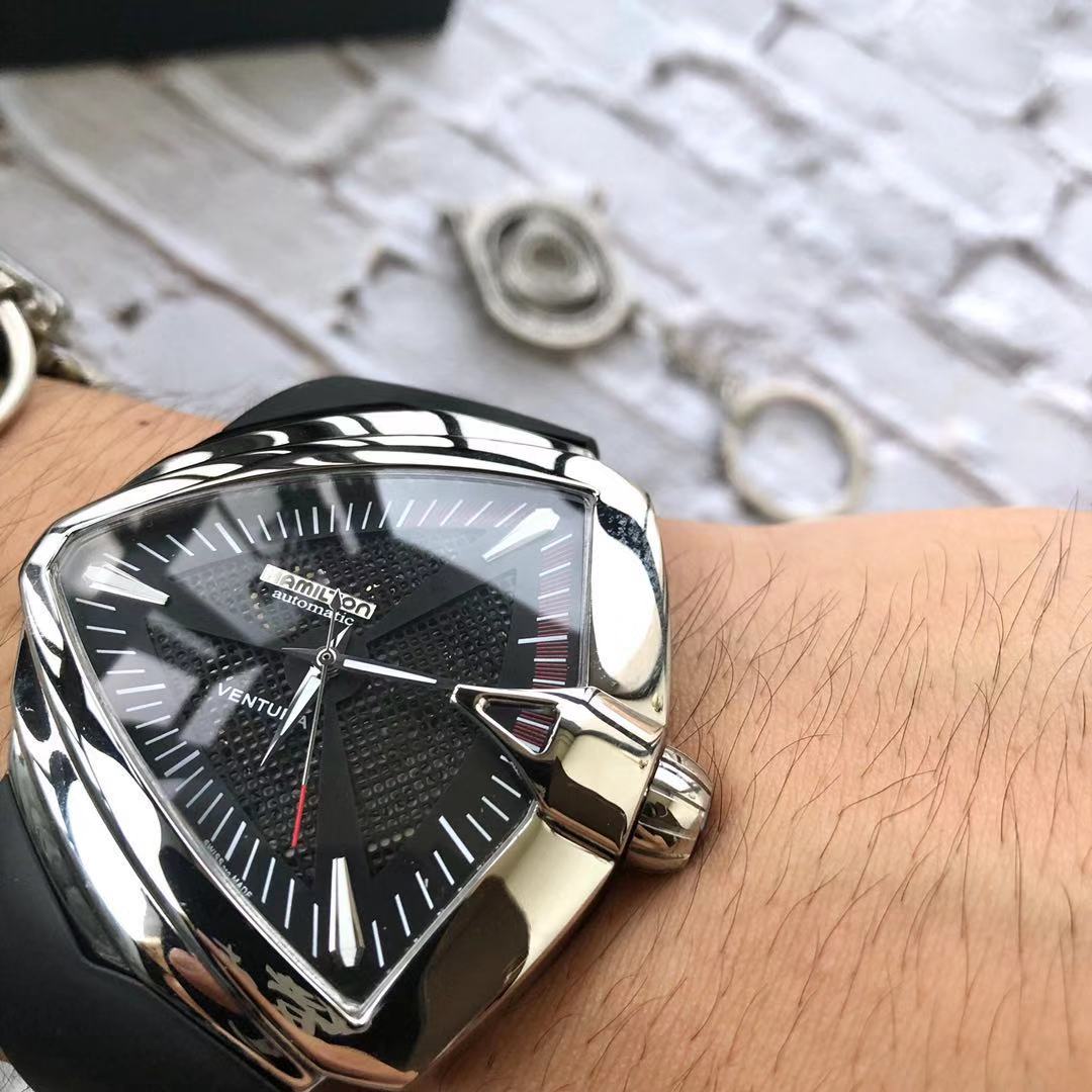 Hamilton Ventura Men’s Black Watch – H246551