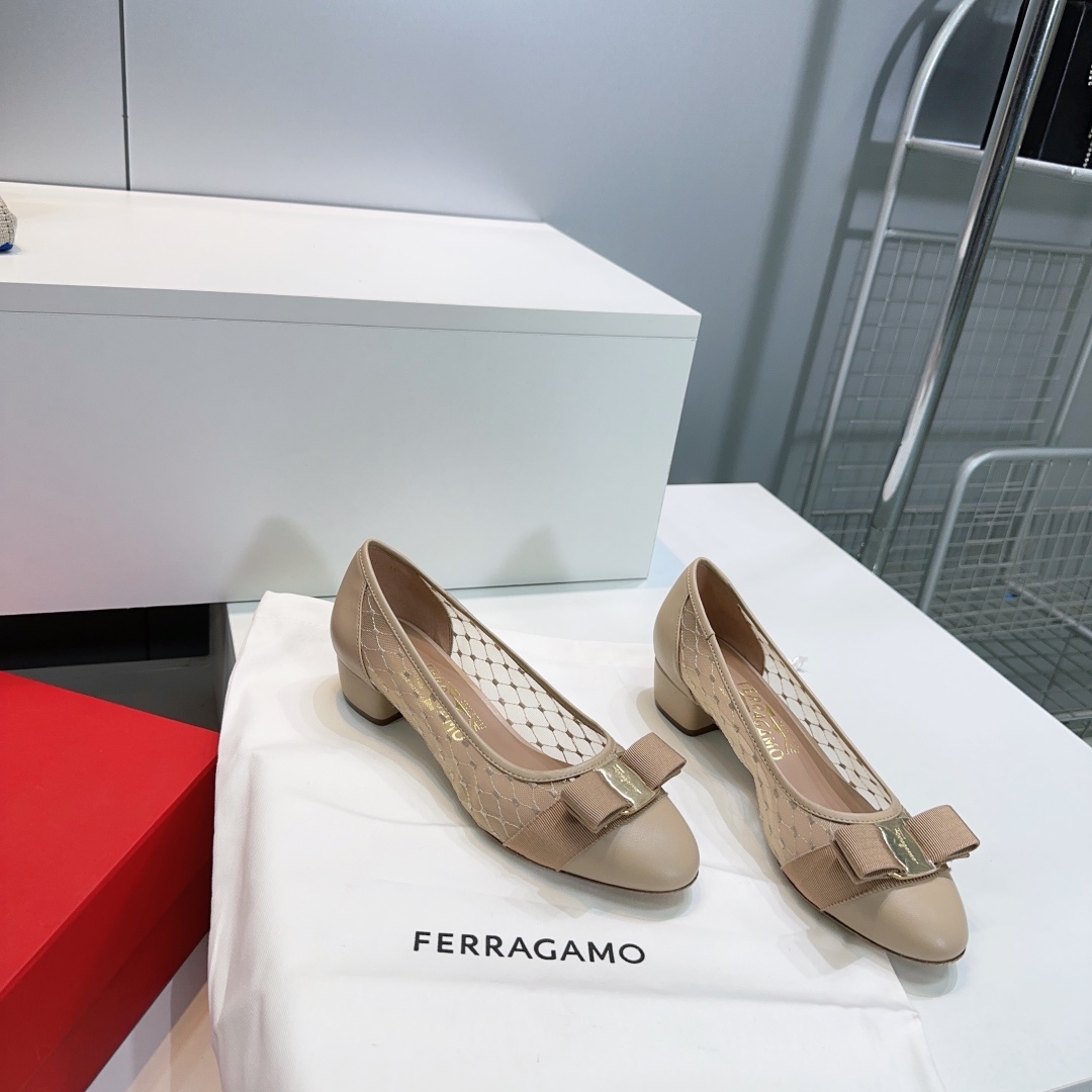 Harrods Salvatore Ferragamo Mesh Vara Pumps 30 | Harrods
