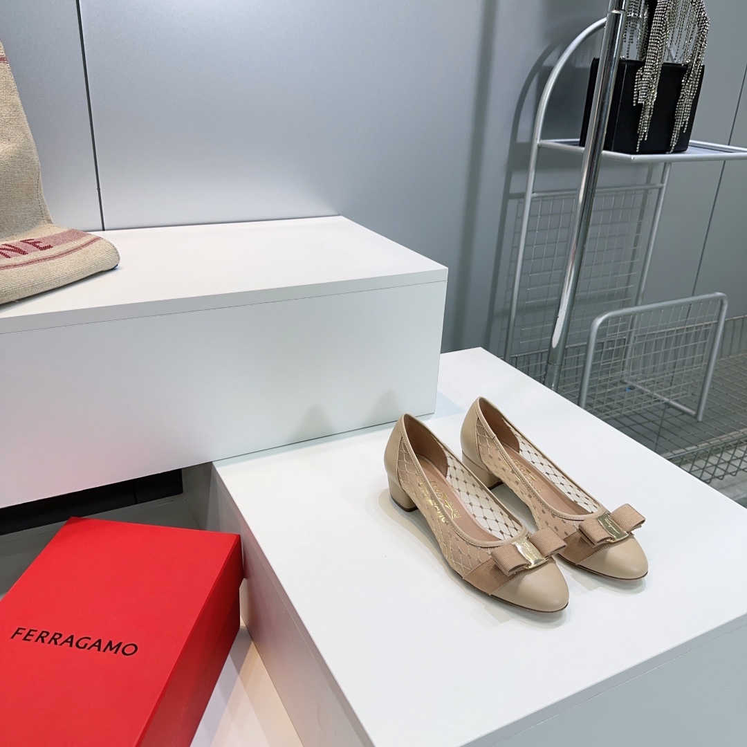 Harrods Salvatore Ferragamo Mesh Vara Pumps 30 | Harrods