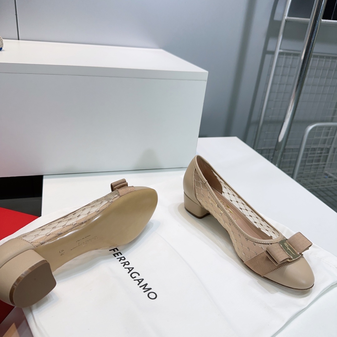 Harrods Salvatore Ferragamo Mesh Vara Pumps 30 | Harrods