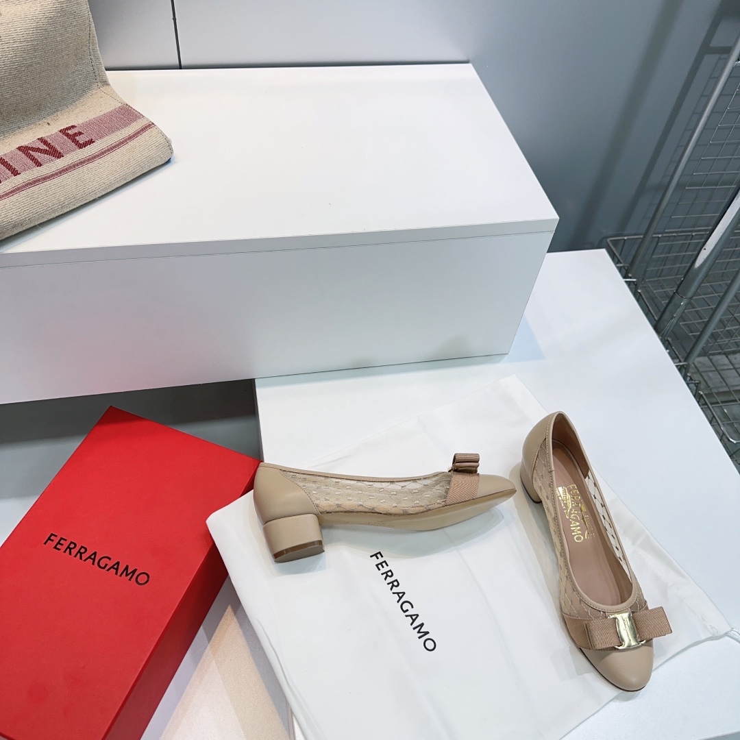Harrods Salvatore Ferragamo Mesh Vara Pumps 30 | Harrods