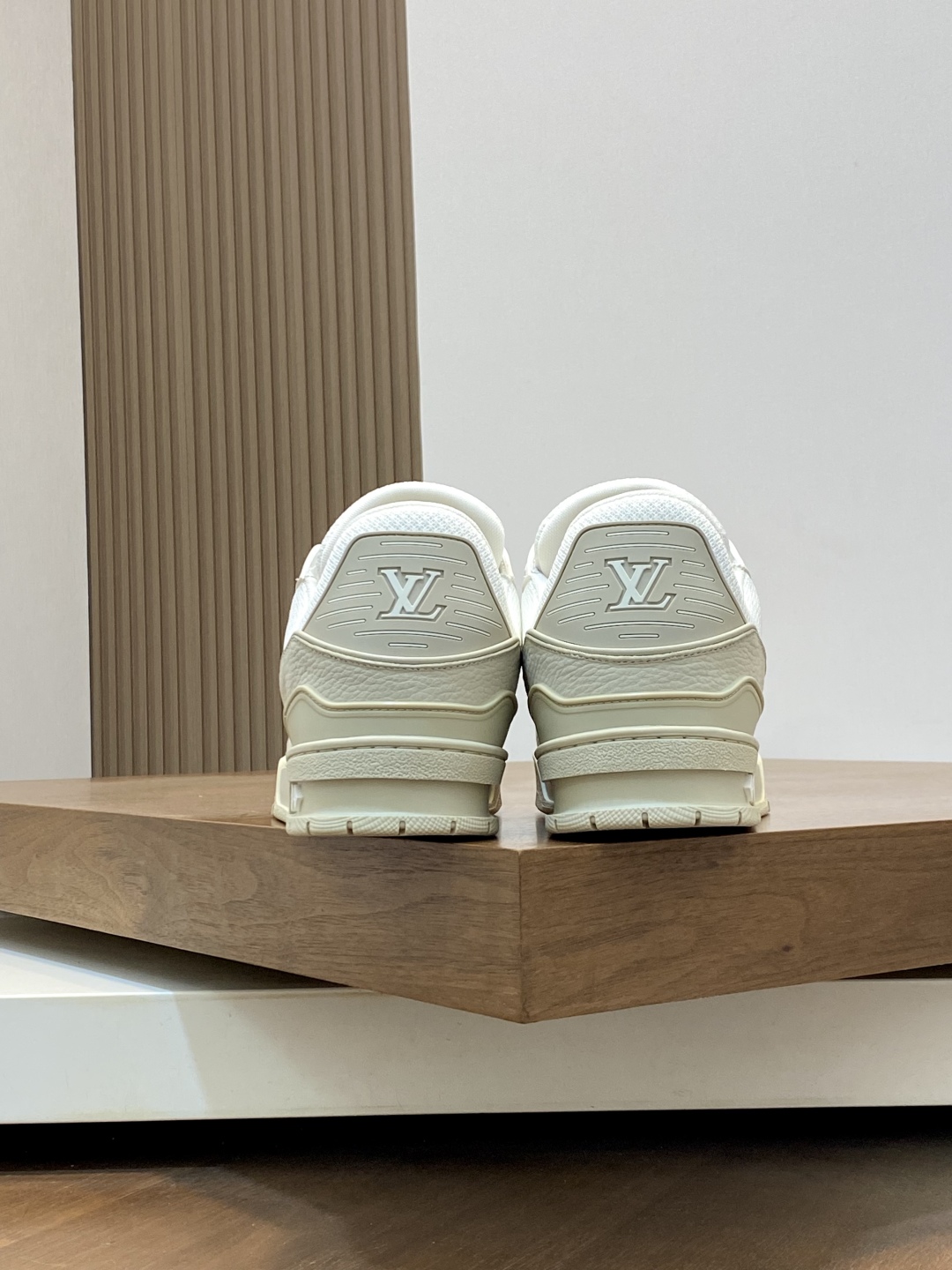 HermÃ¨s Beige White Calf Leather Sneaker