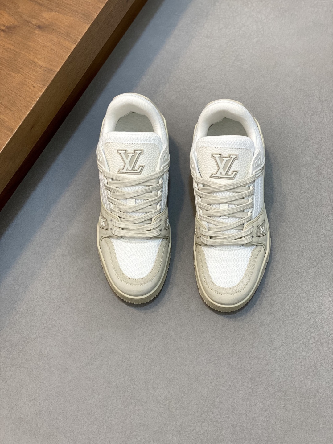 LV Cream White Leather Mesh Sneaker - Louis Vuitton