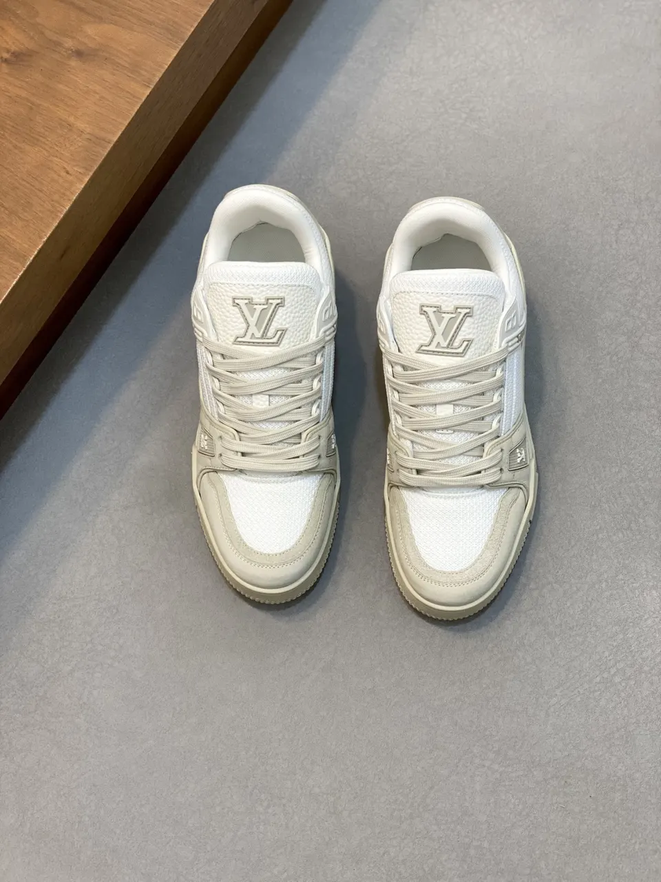 LV Cream White Leather Mesh Sneaker - Louis Vuitton