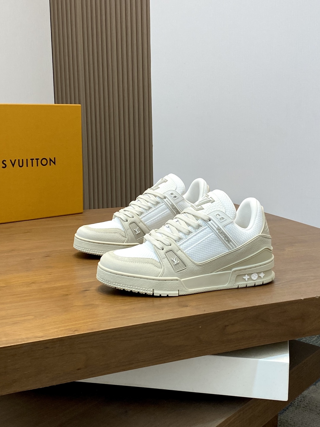HermÃ¨s Beige White Calf Leather Sneaker