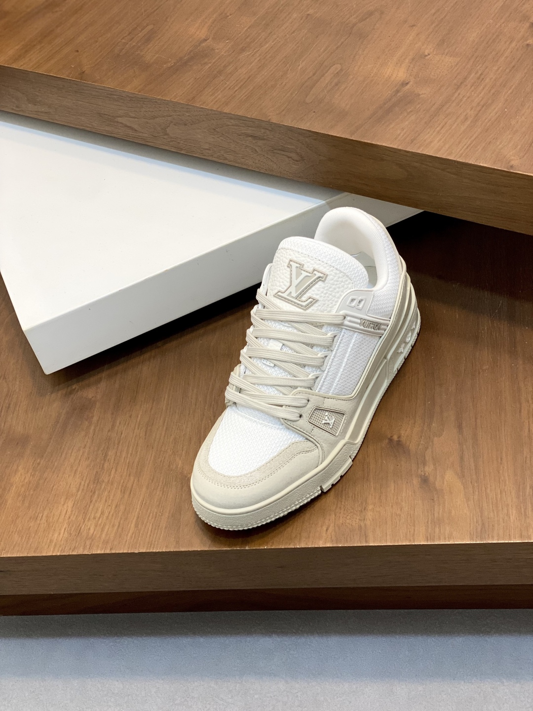 HermÃ¨s Beige White Calf Leather Sneaker