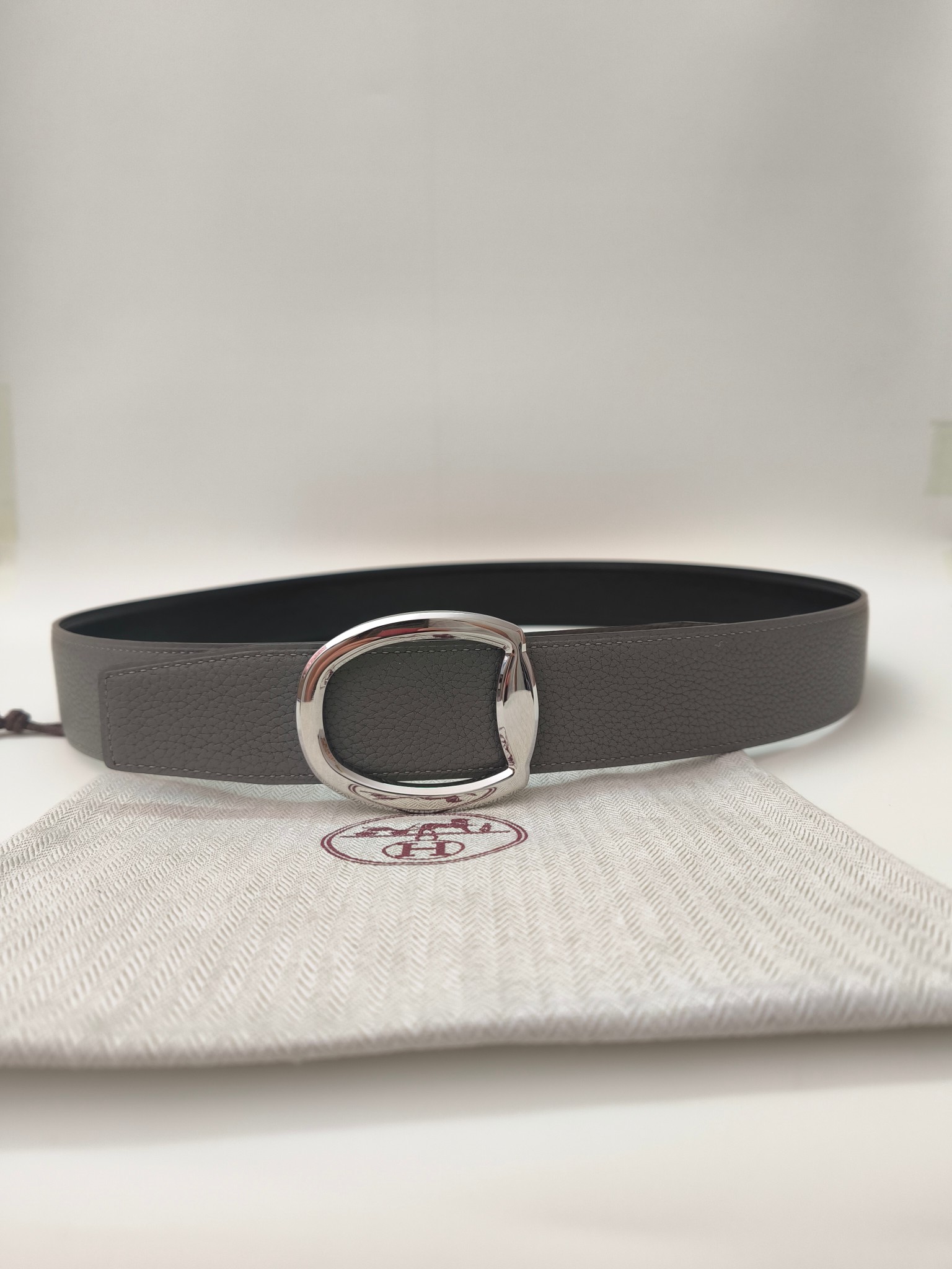 HermÃ¨s Belt Grey Calfskin Leather with Silver-Tone Oval Buckle