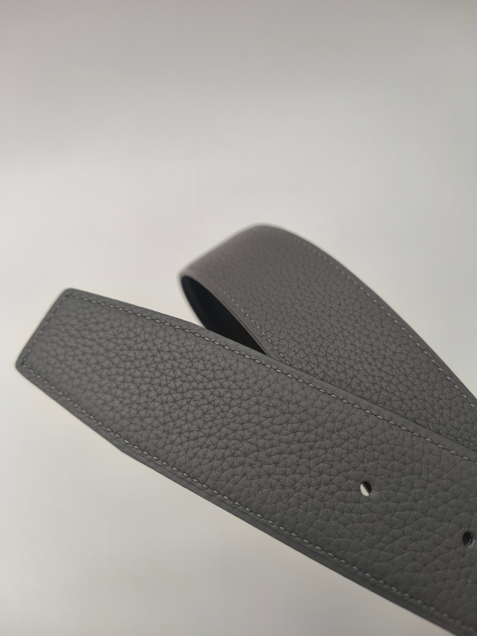 HermÃ¨s Belt Grey Calfskin Leather with Silver-Tone Oval Buckle