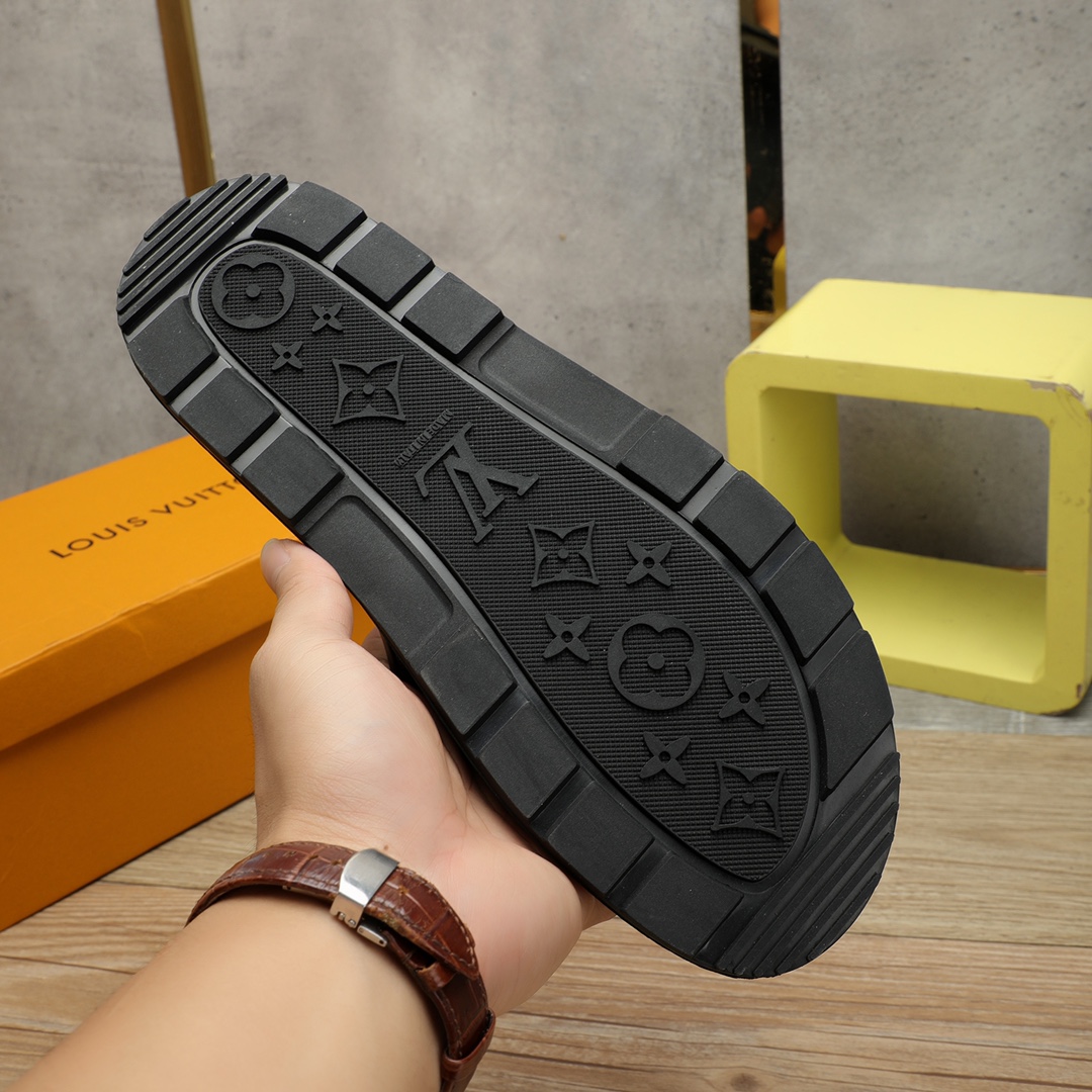 HermÃ¨s Black Calf Leather Slide Sandals