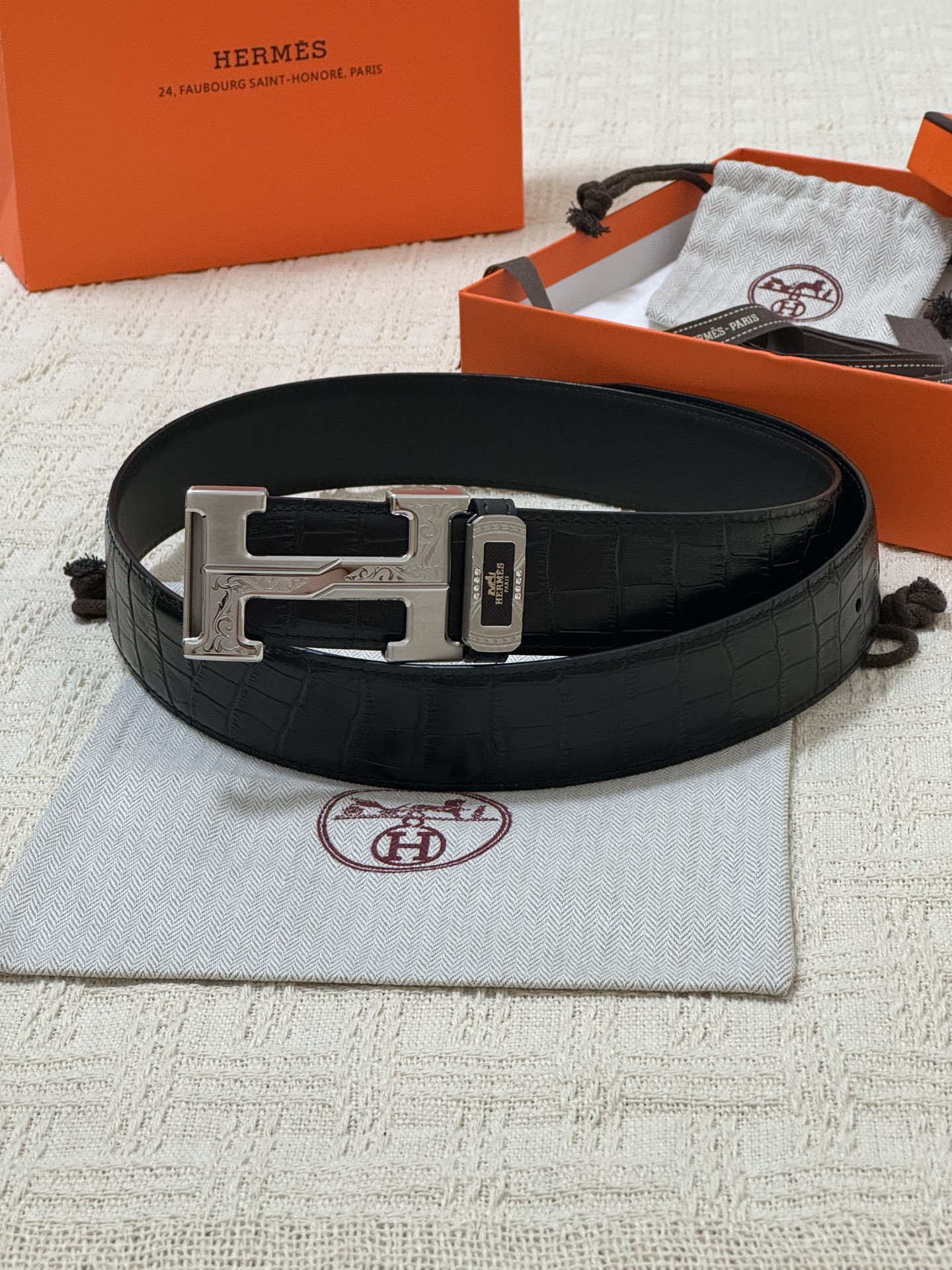 HermÃ¨s Black Epsom Calfskin Belt with Palladium H Buckle