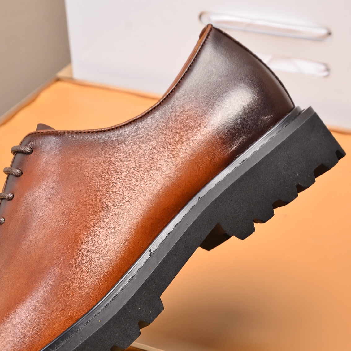 HermÃ¨s Brown Gradient Calfskin Oxford Shoes