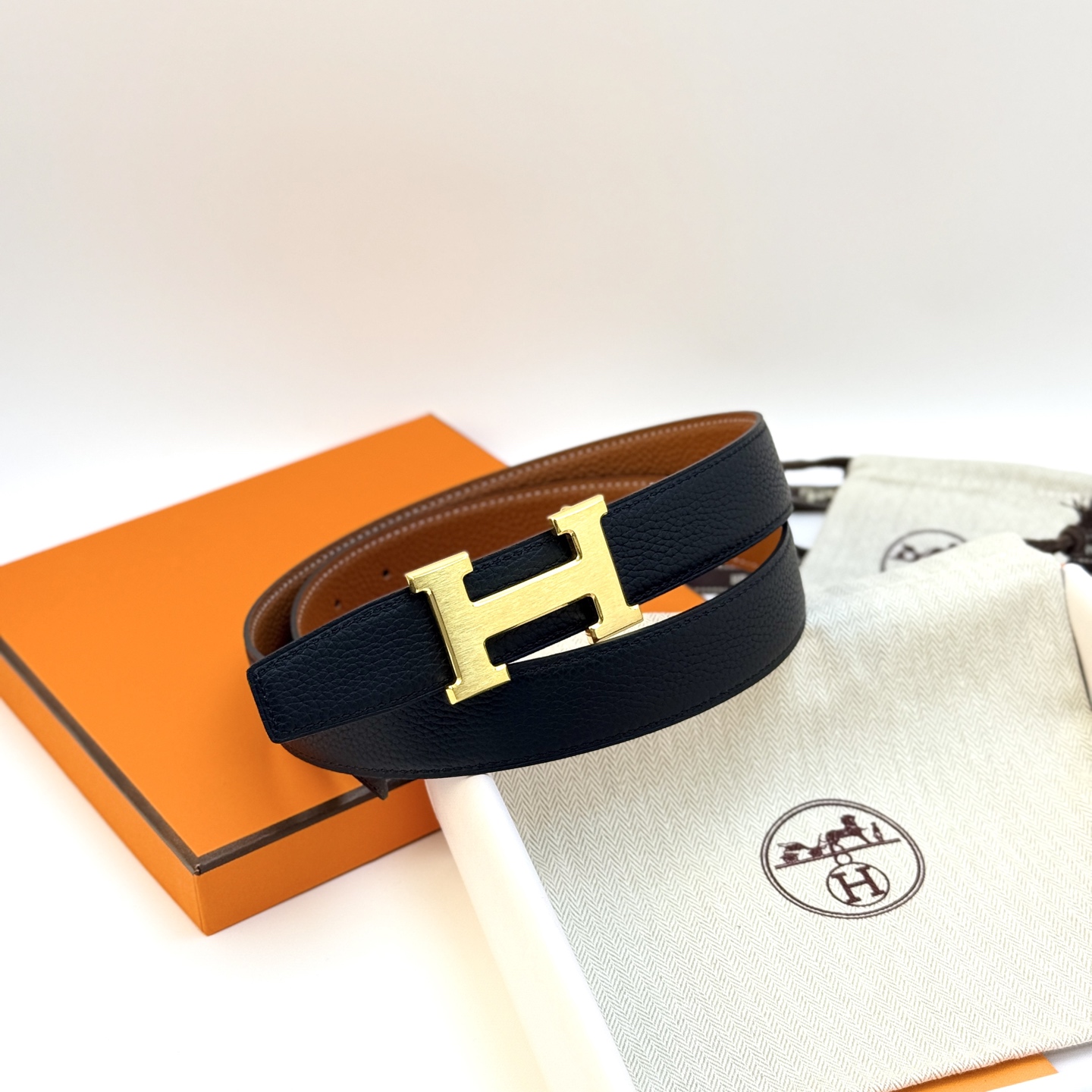 HermÃ¨s Constance 32mm Belt in Black Togo Leather with Gold â€œHâ€ Buckle