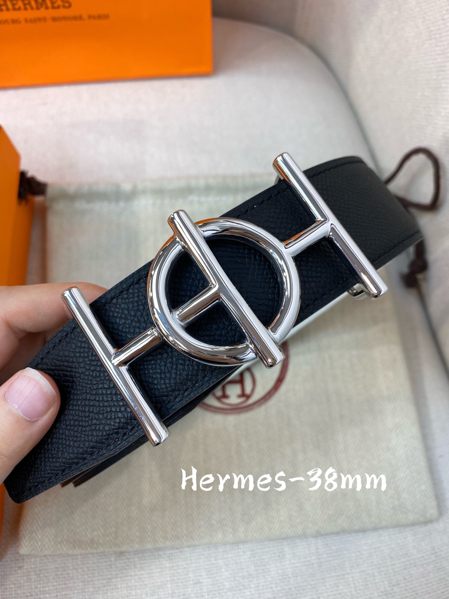 Hermès Constance Circle H Reversible Belt – Black & White Epsom Leather (38mm)