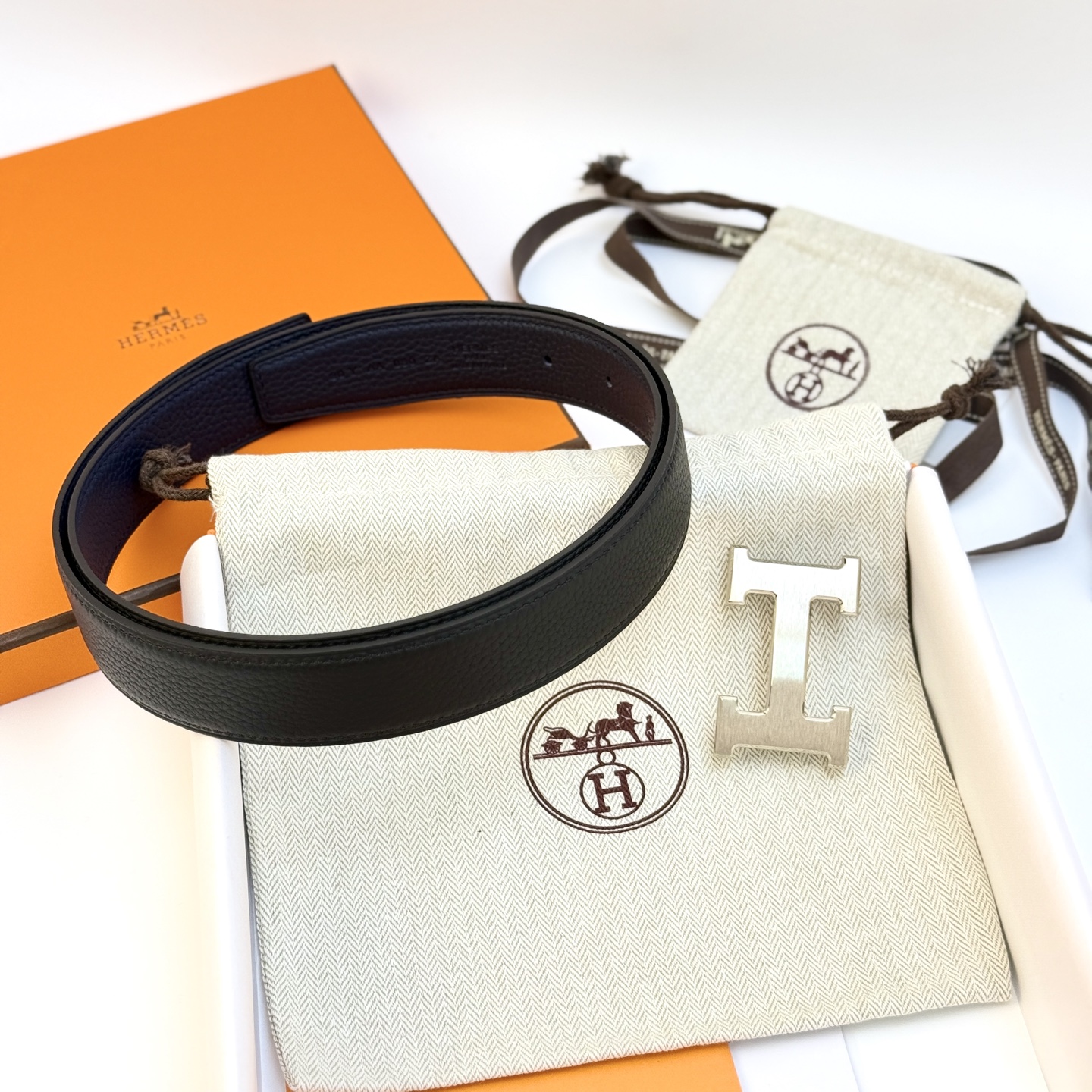 Hermès H Belt Black Blue Reversible – Premium 2024 Luxury Accessory