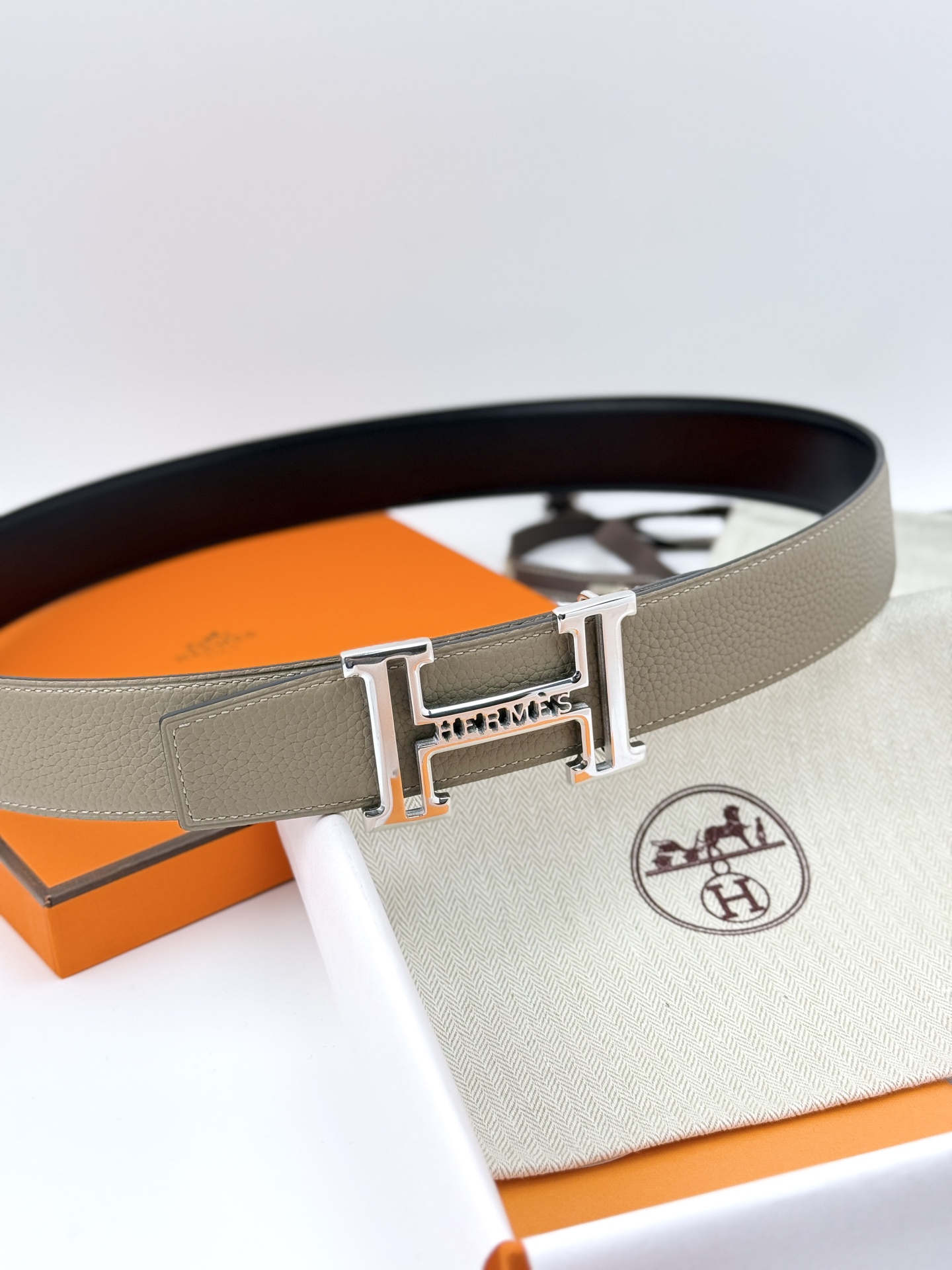 HermÃ¨s H Belt in Taupe Leather with Palladium-Plated Buckle