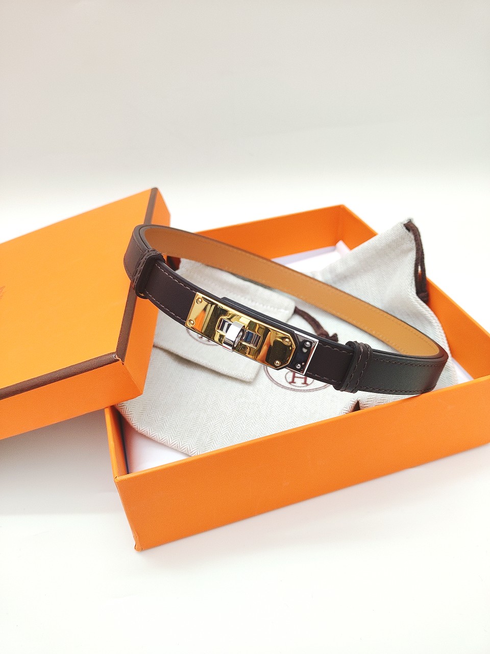 Hermès Kelly 18 Reversible Belt in Brown and Tan Epsom Leather with Gold Kelly Buckle